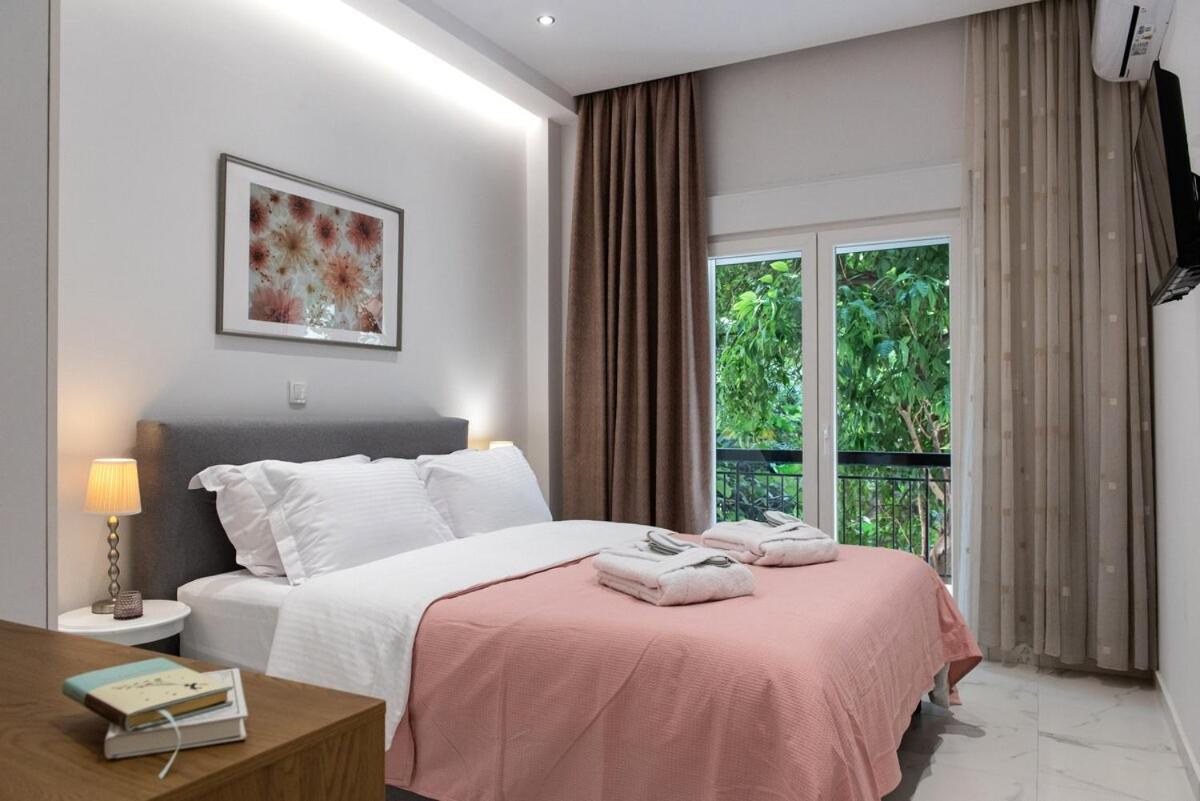 THELIA Sofouli Urban Living