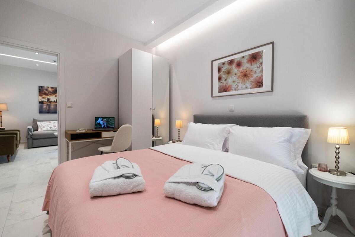 THELIA Sofouli Urban Living