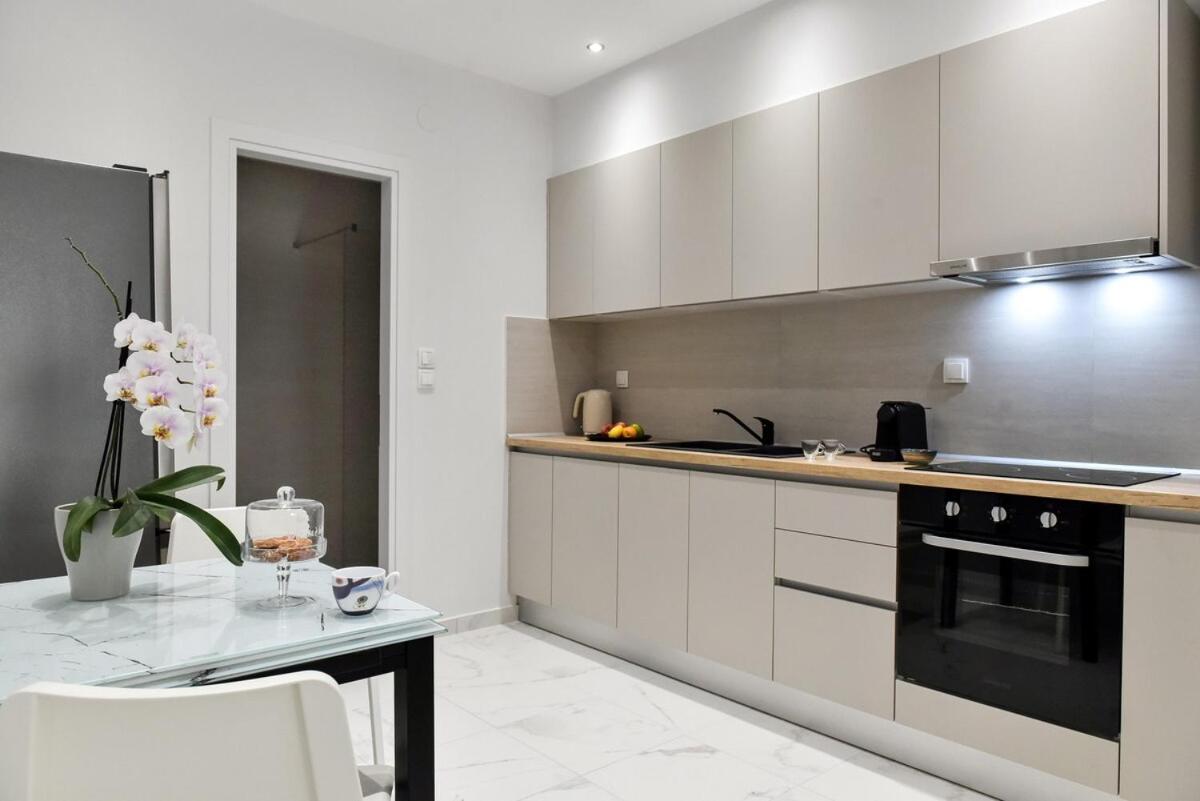 THELIA Sofouli Urban Living