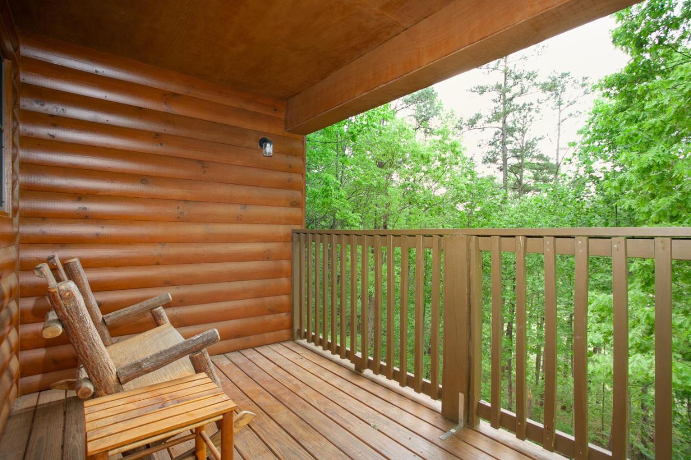 Smokies Cabin Life View Hot Tub Grill Game Room