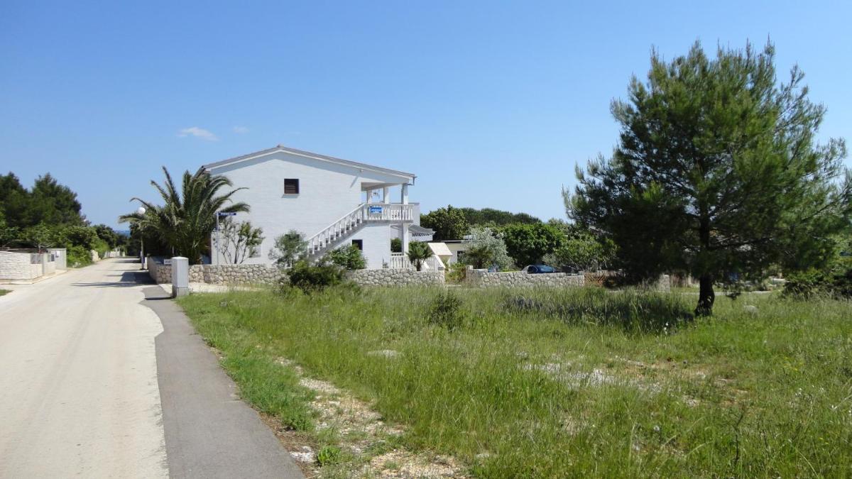 Photo 48