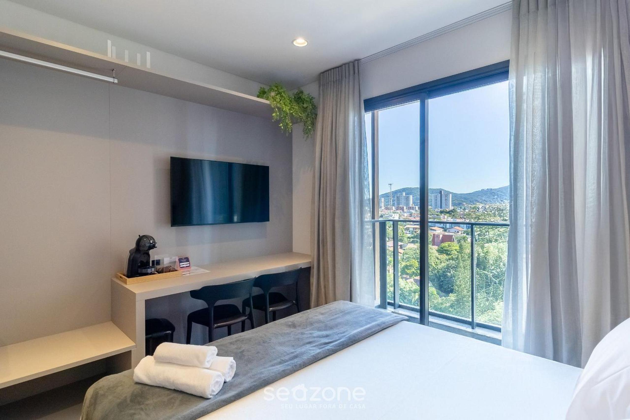 New studios - Pool with sea view - Penha Spot PSO