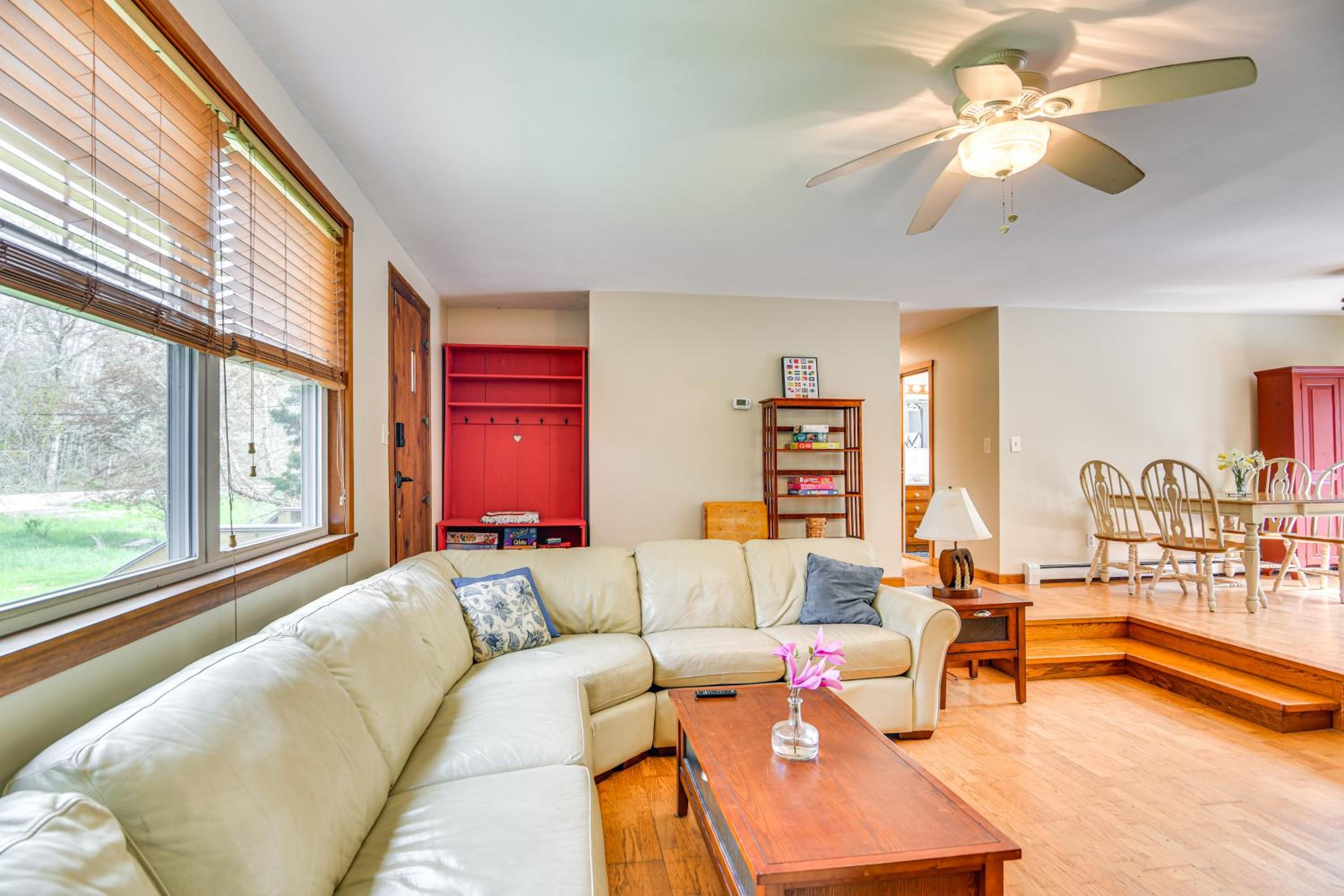 6 Mi to Beach Family Home in Little Compton!