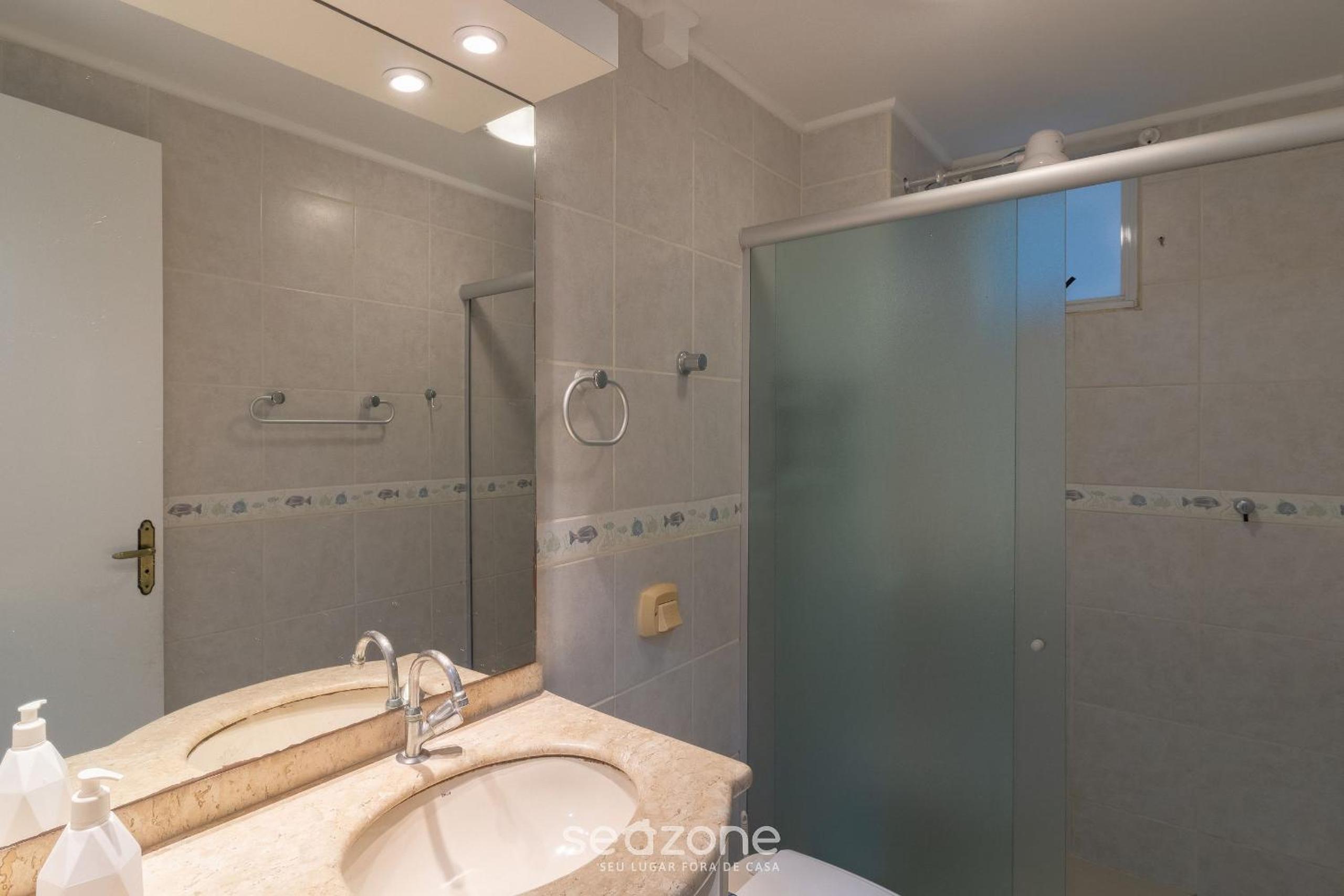 Fully equipped apartments steps from the sea in Meia Praia – OBS