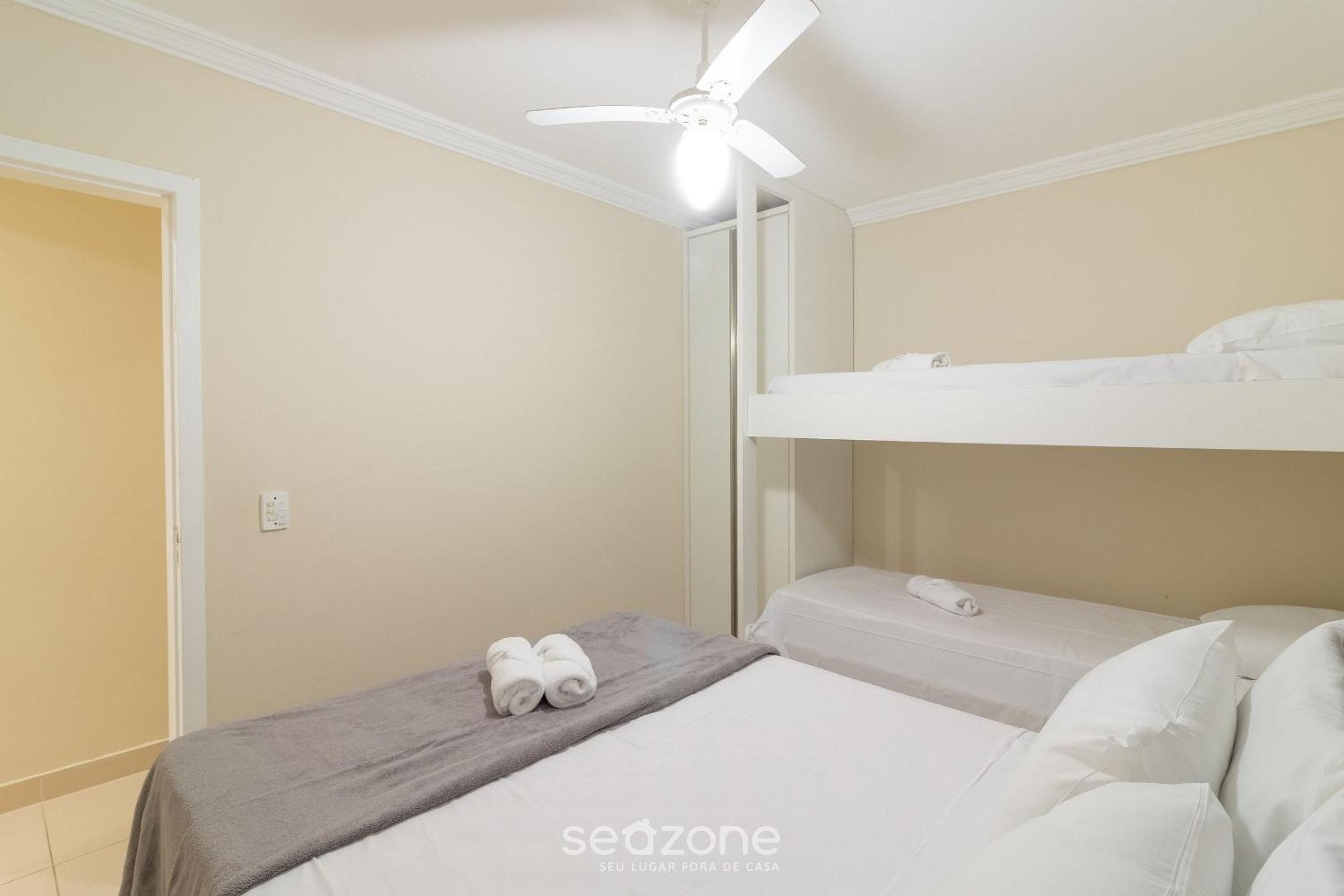 Fully equipped apartments steps from the sea in Meia Praia – OBS
