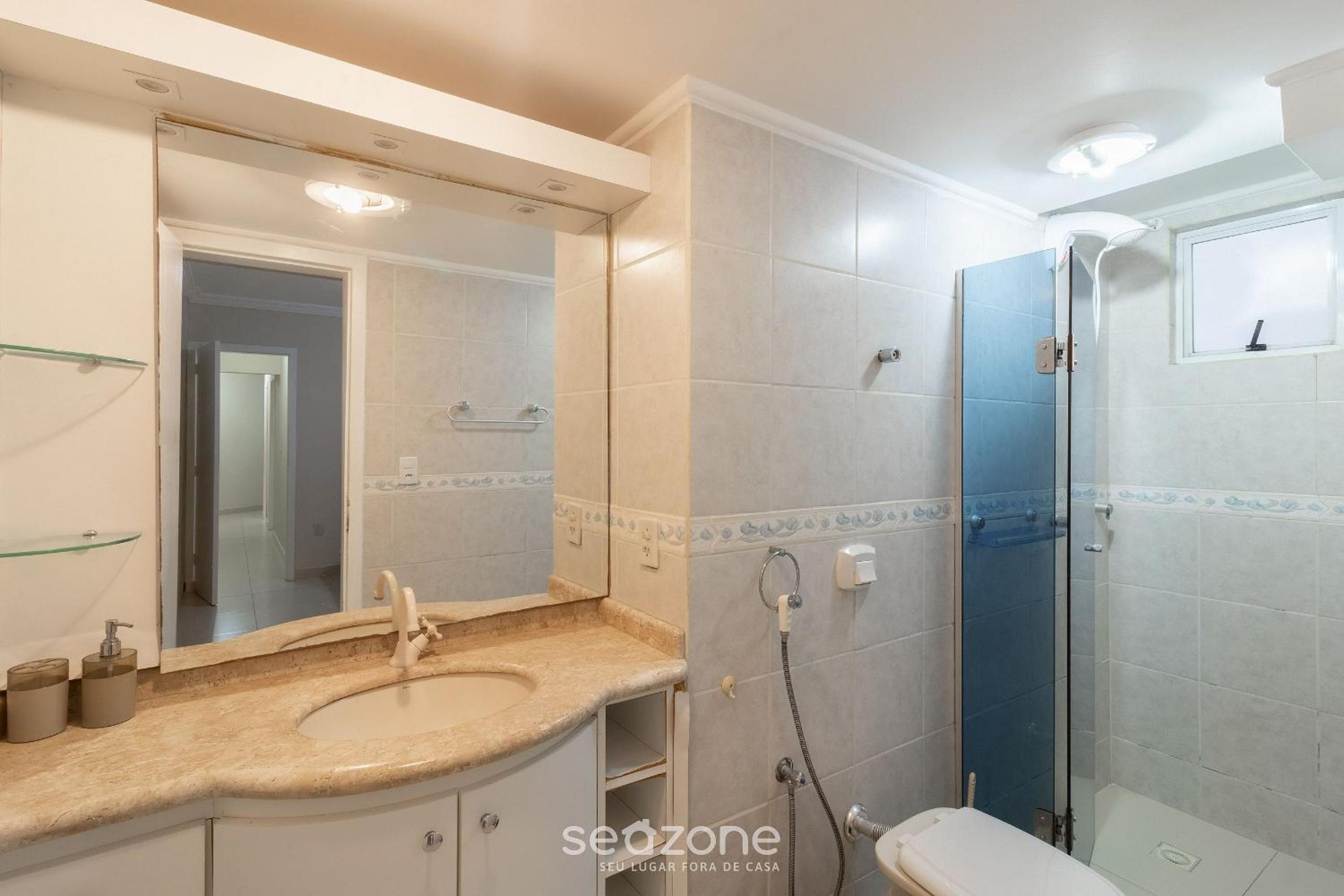 Fully equipped apartments steps from the sea in Meia Praia – OBS