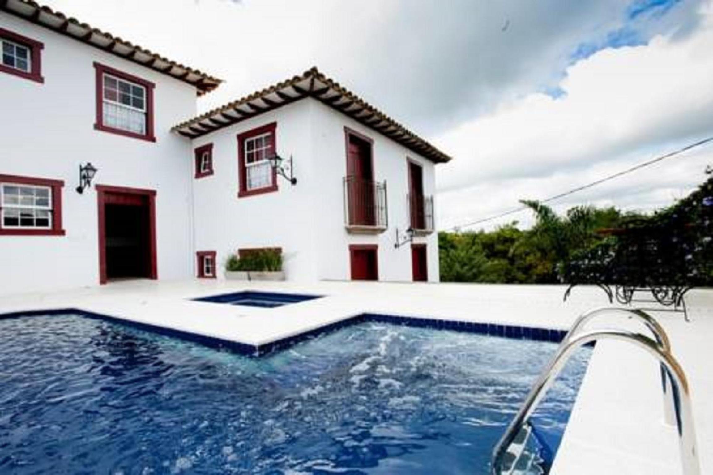 Araújo Bazilio Pousada Tiradentes