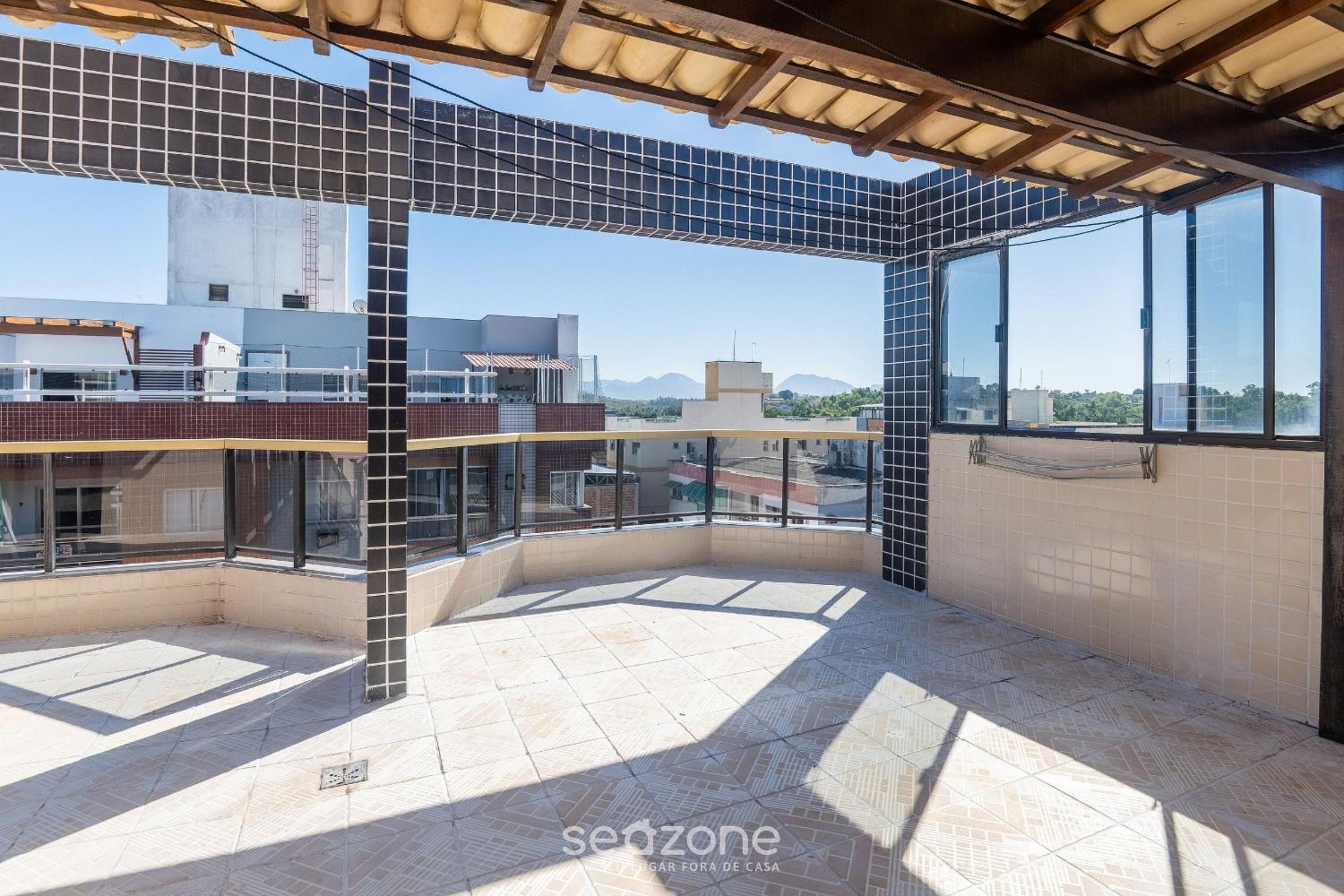 Penthouse with pool and sea view - VDI0401