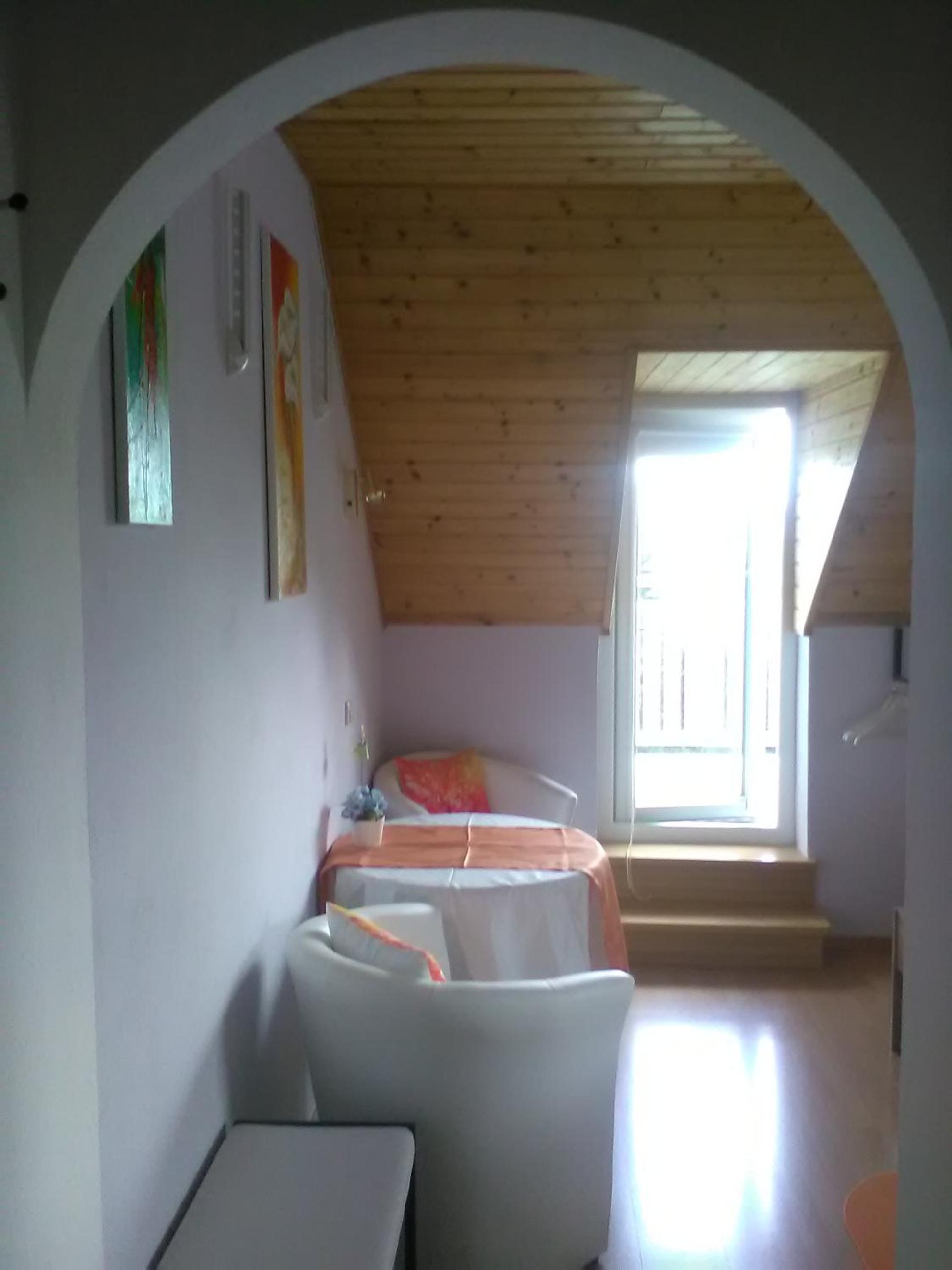 Photo 63