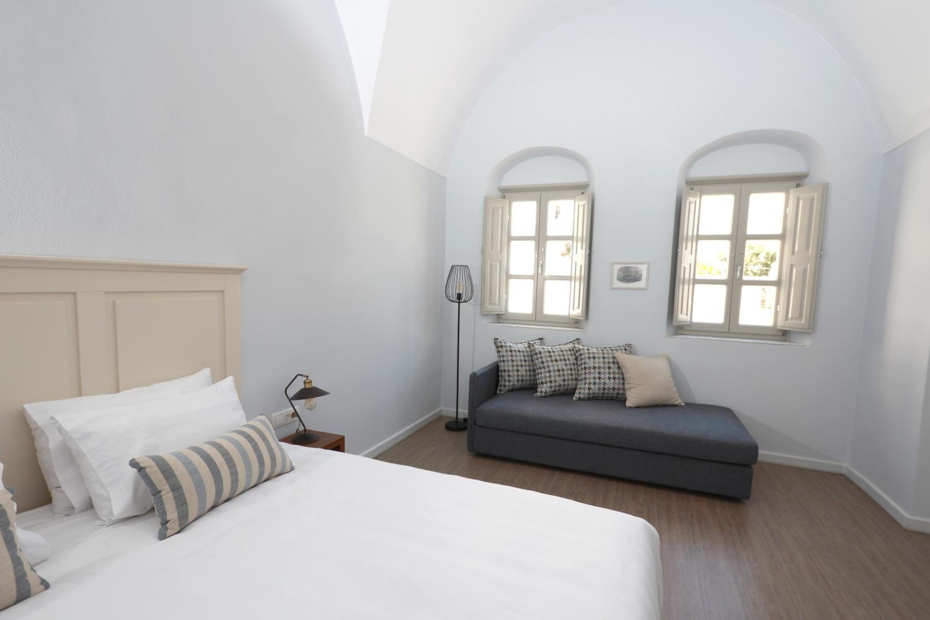 SV Mansion Oia