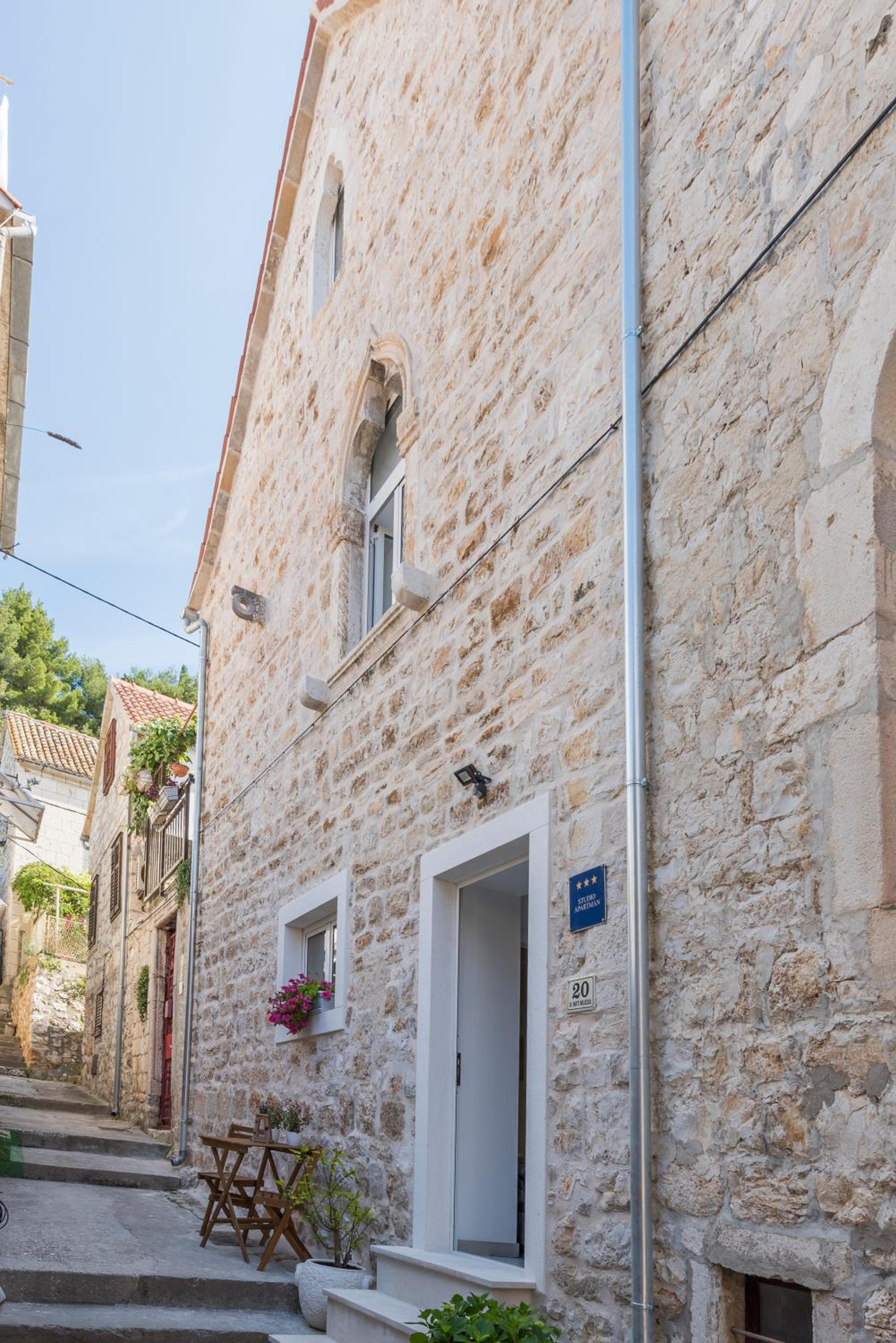 Hotel Agata House Hvar - Image 1