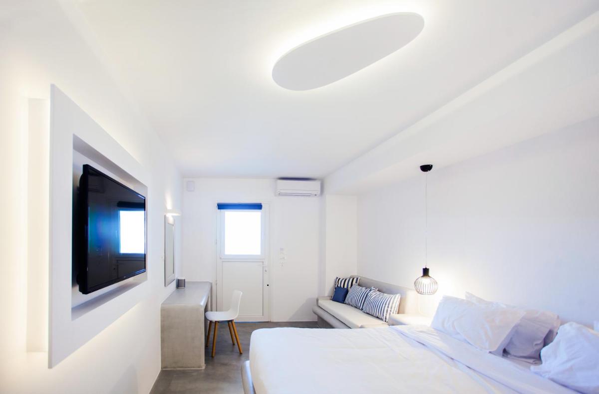 Sea View Residence en Ornos — hotel room