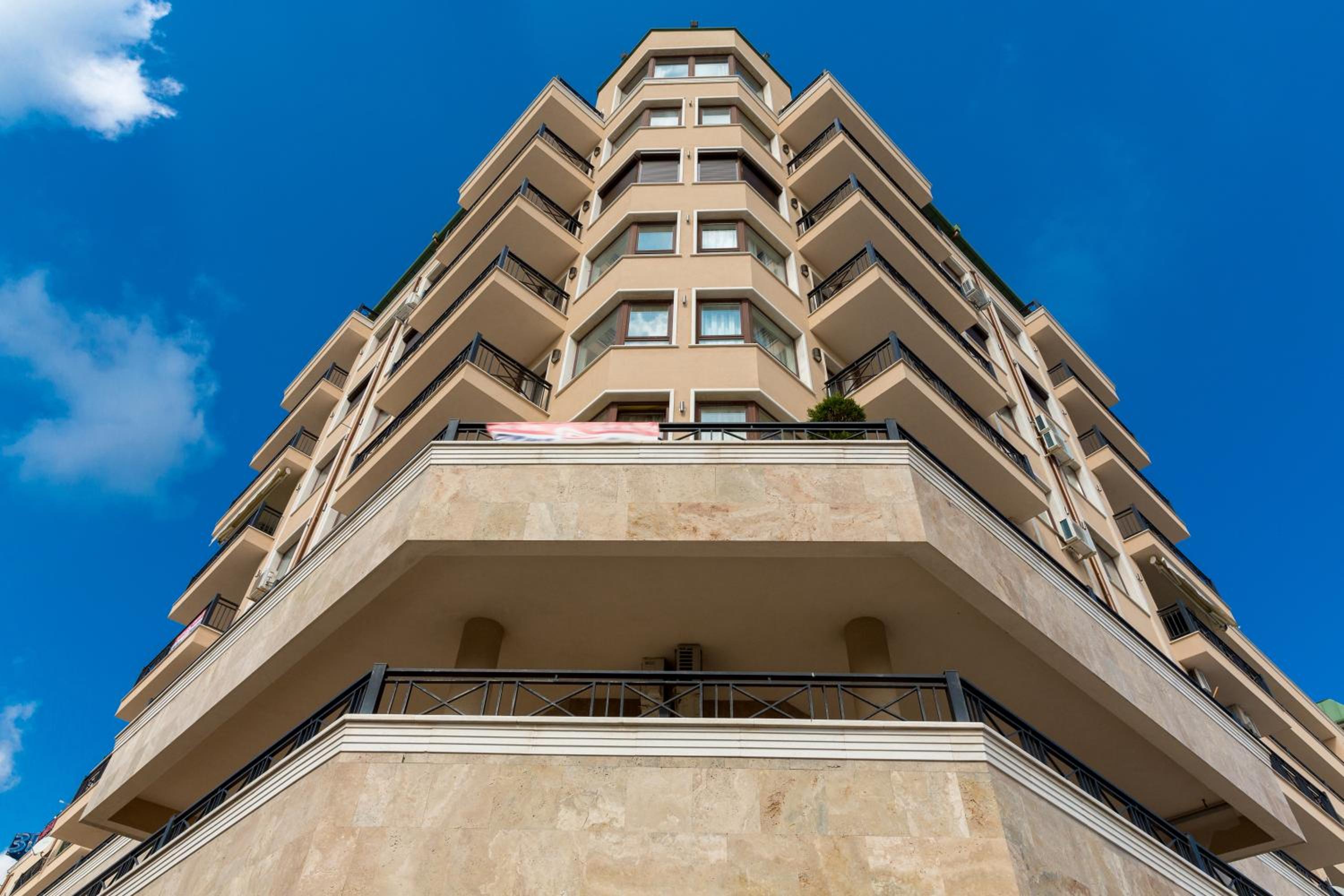 Europroperties Sirena Apartaments