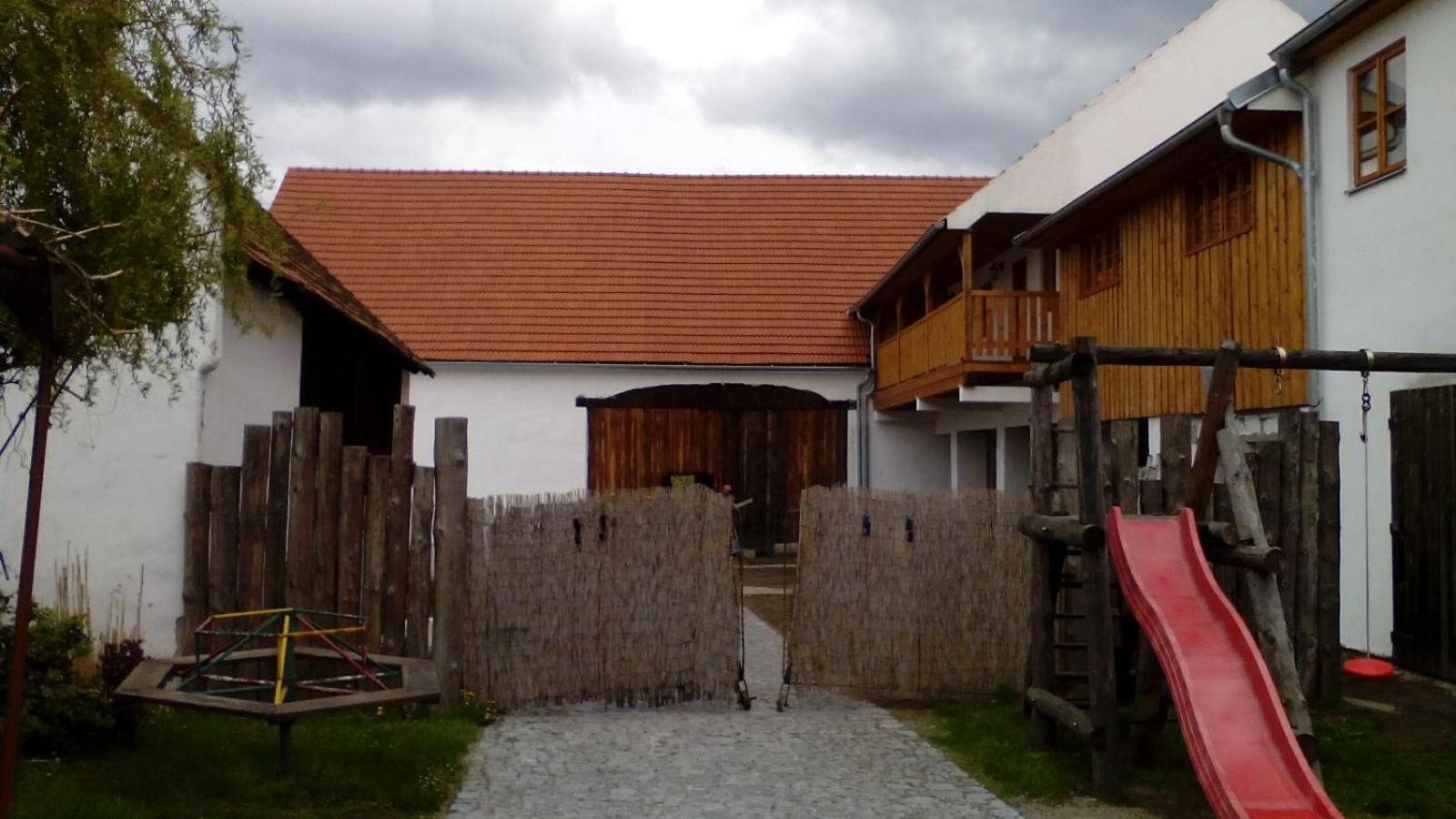 Photo 49