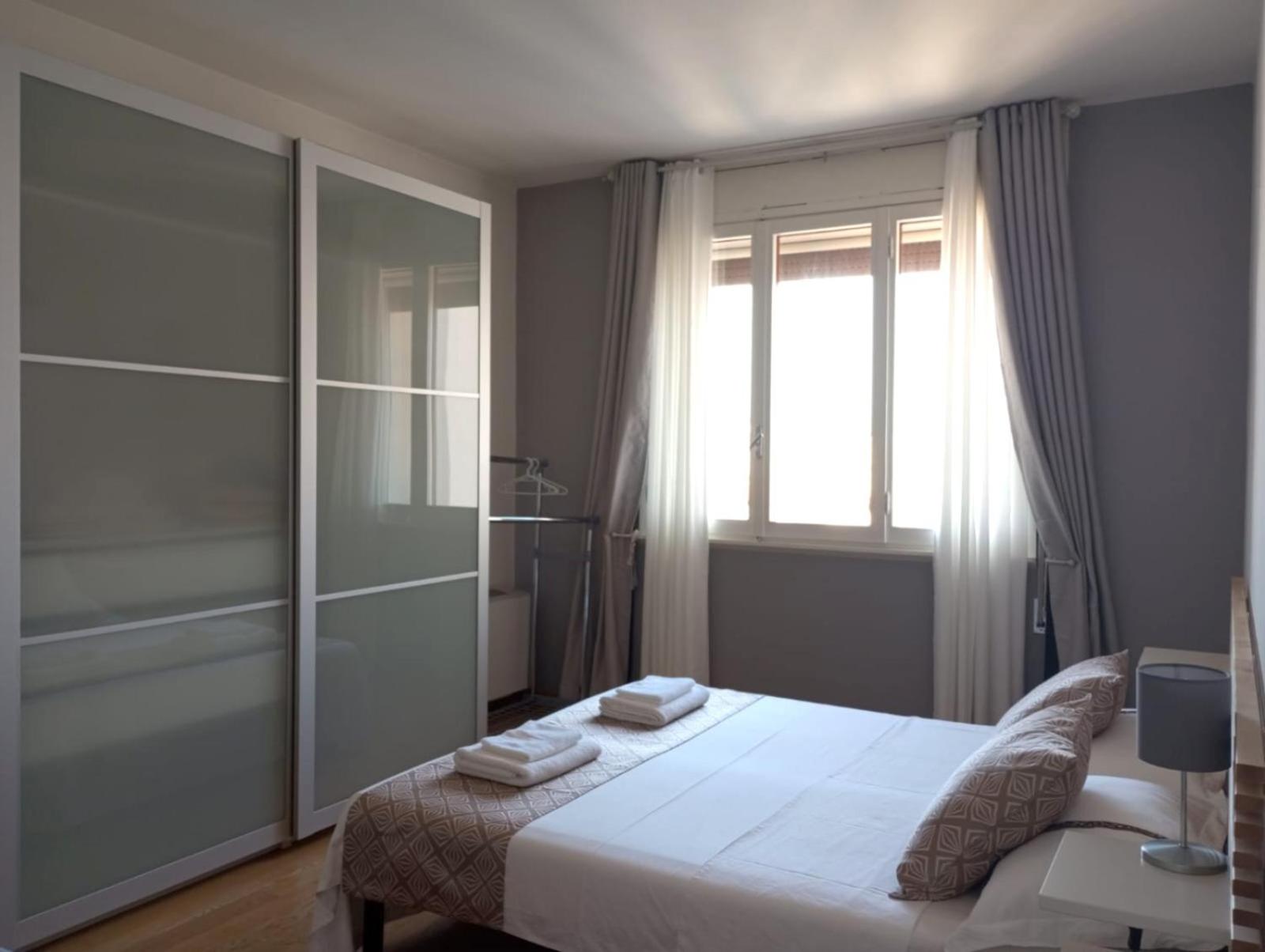 Quietnest Venice Station Flat 86sqm 100m to Bus Station 300m to Train Station