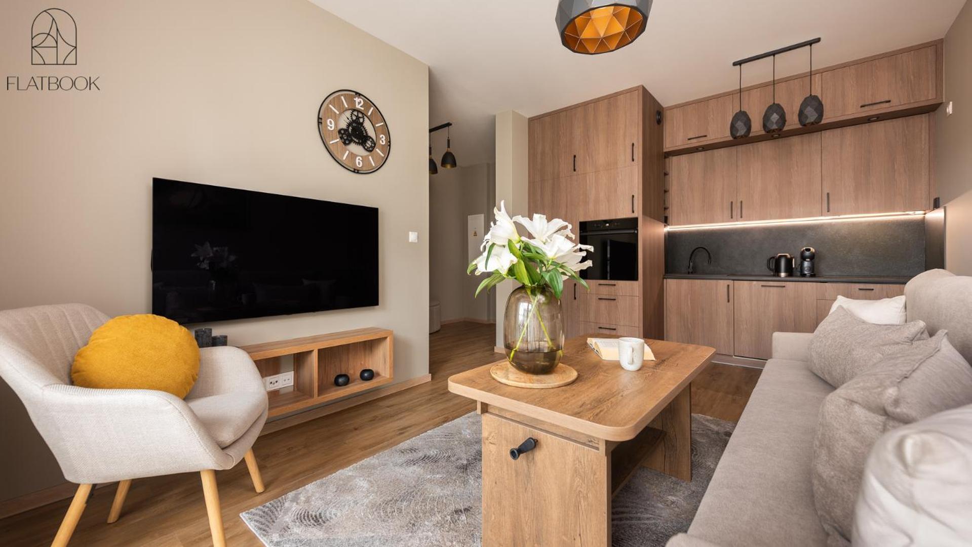 Flatbook - Seaside Apartments Nowa Letnica with a Rooftop Viewing Terrace & Gym