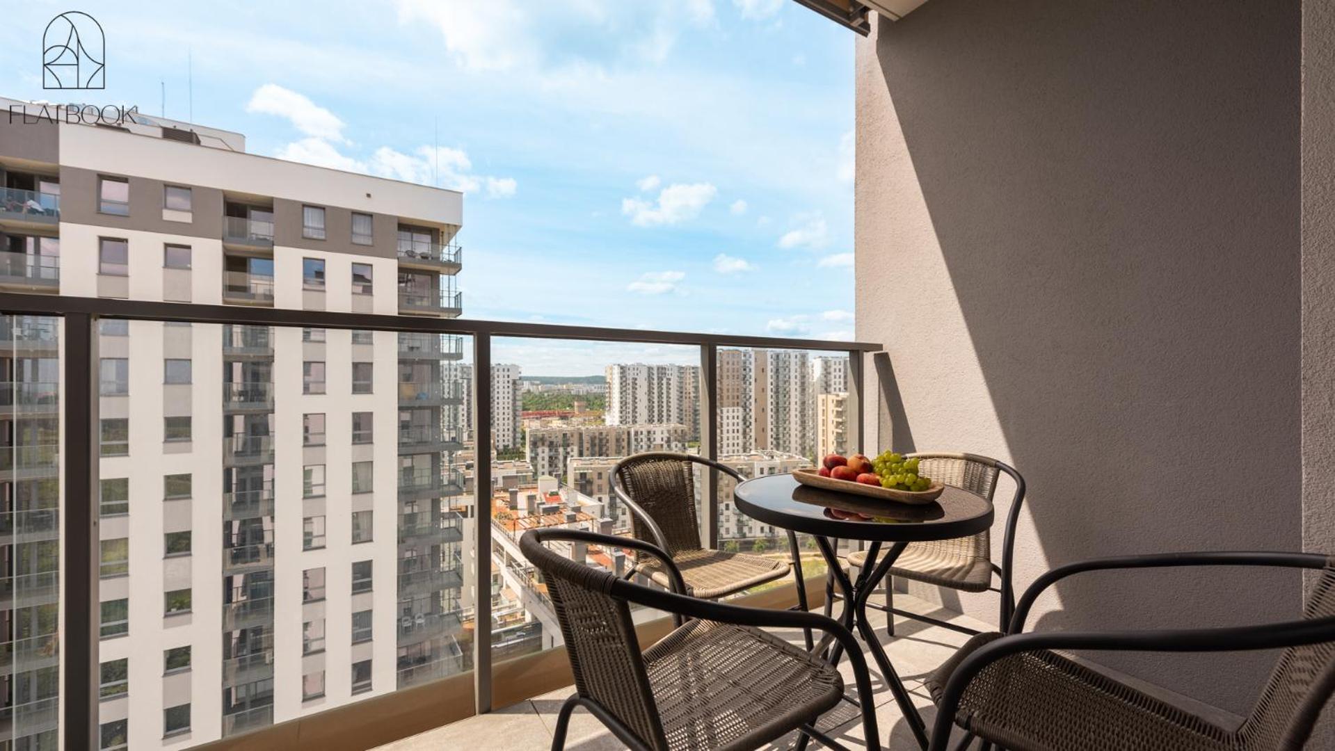 Flatbook - Seaside Apartments Nowa Letnica with a Rooftop Viewing Terrace & Gym
