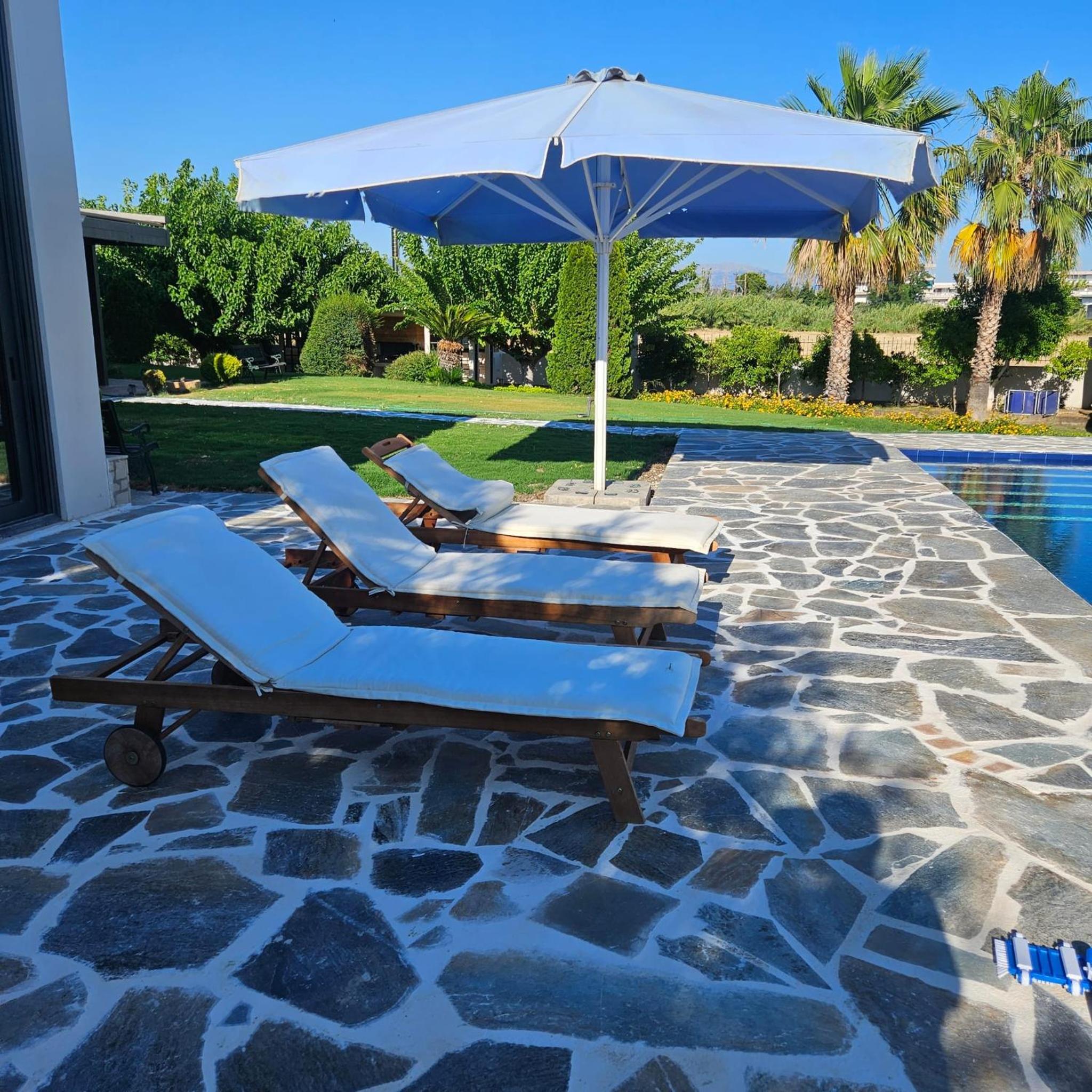 Evia Palm Beach Villa