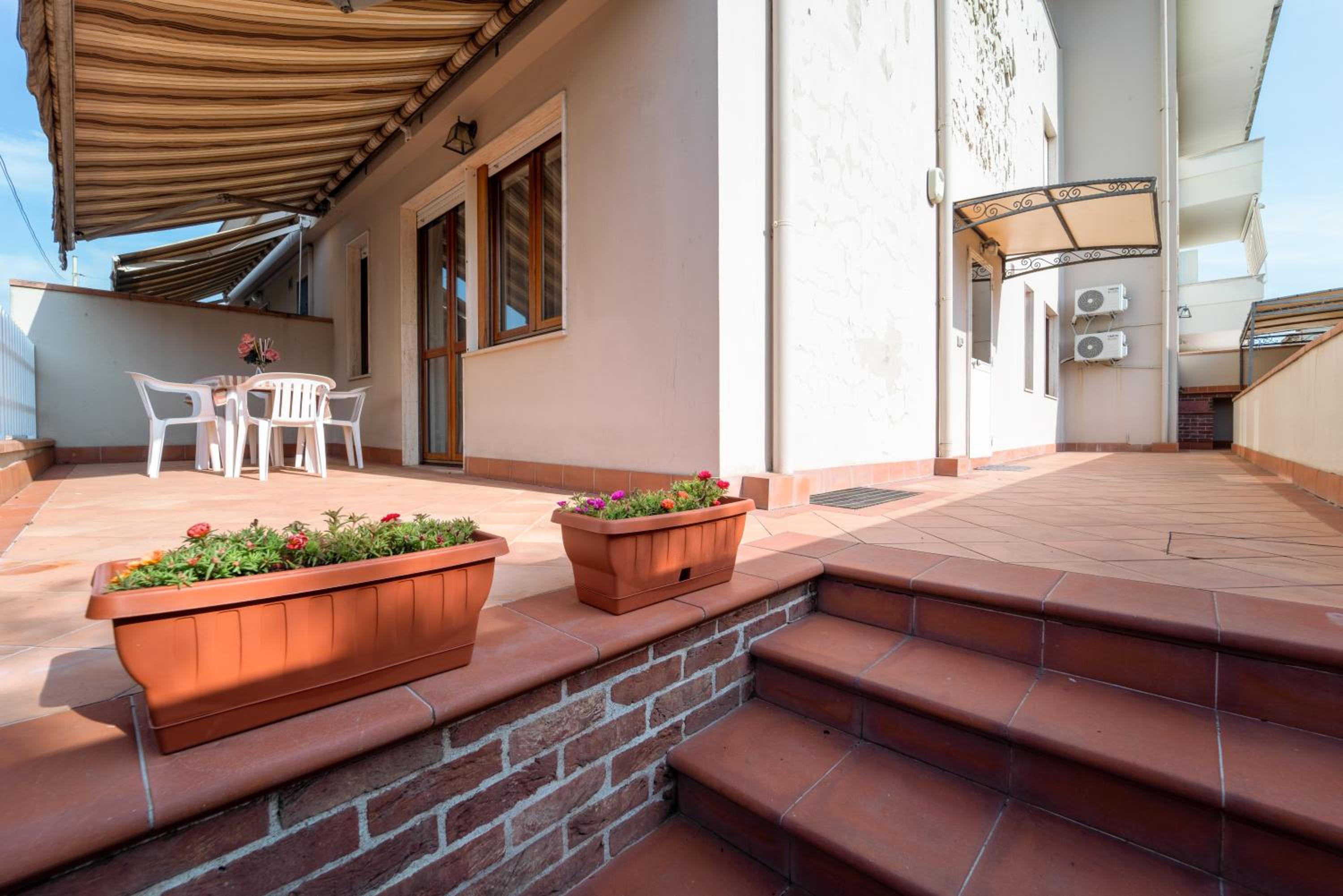 Casa Rosia