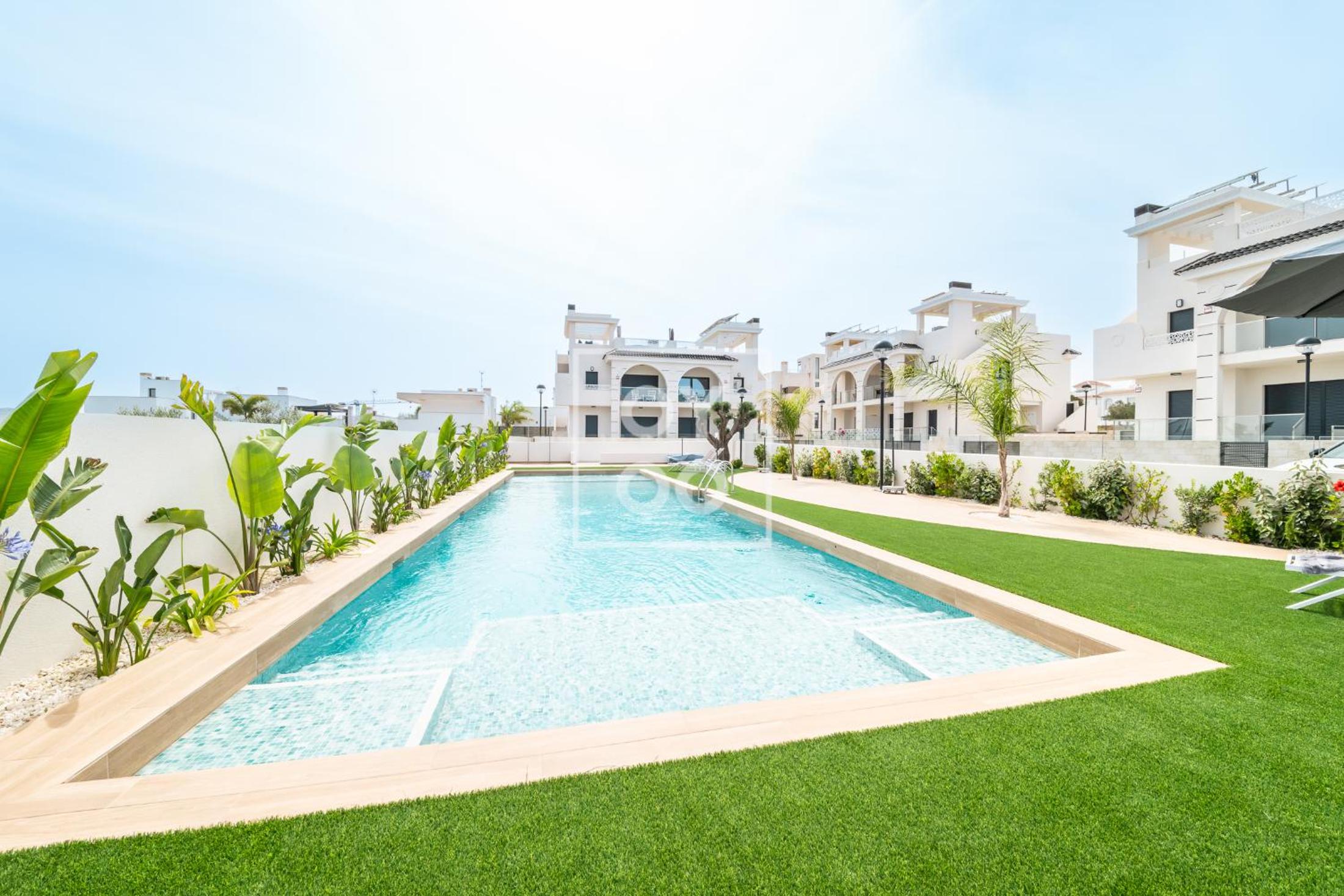 The Q Penthouse, apt with boho-chic rooftop, by OYOOSTAYS