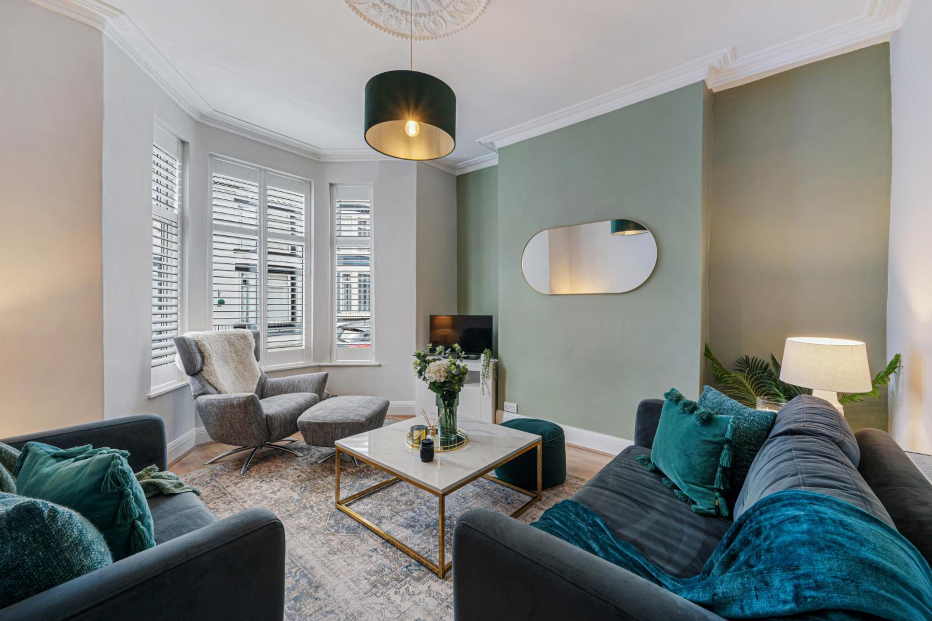 Watford Lodge - Air Host & Stay - A Home in the Heart of Anfield