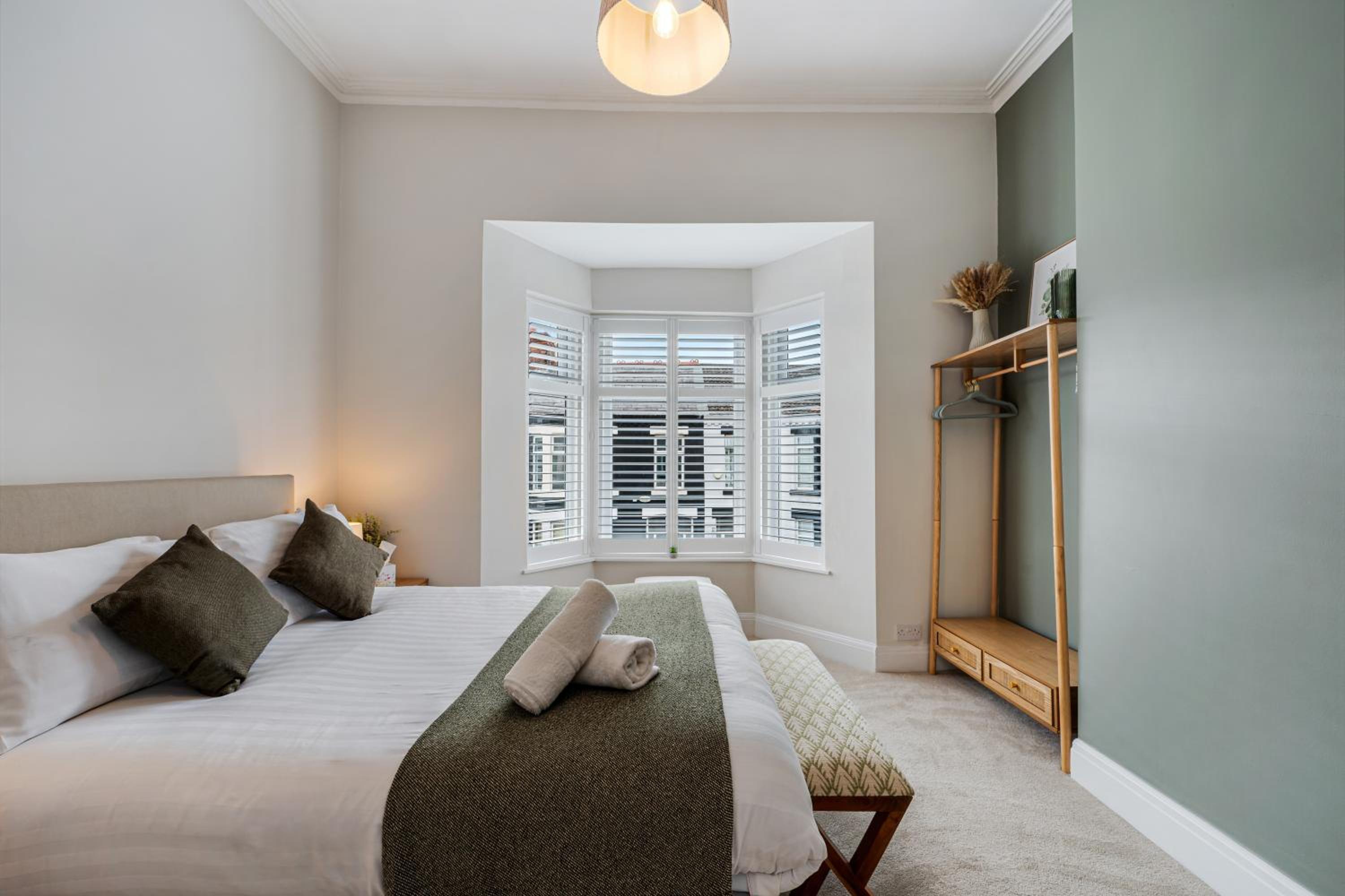 Watford Lodge - Air Host & Stay - A Home in the Heart of Anfield