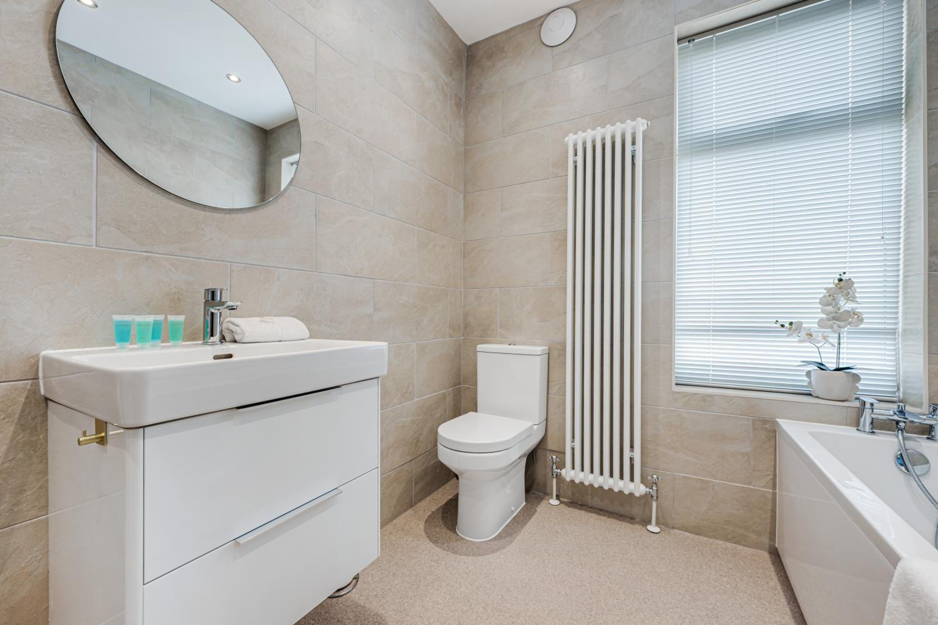 Watford Lodge - Air Host & Stay - A Home in the Heart of Anfield