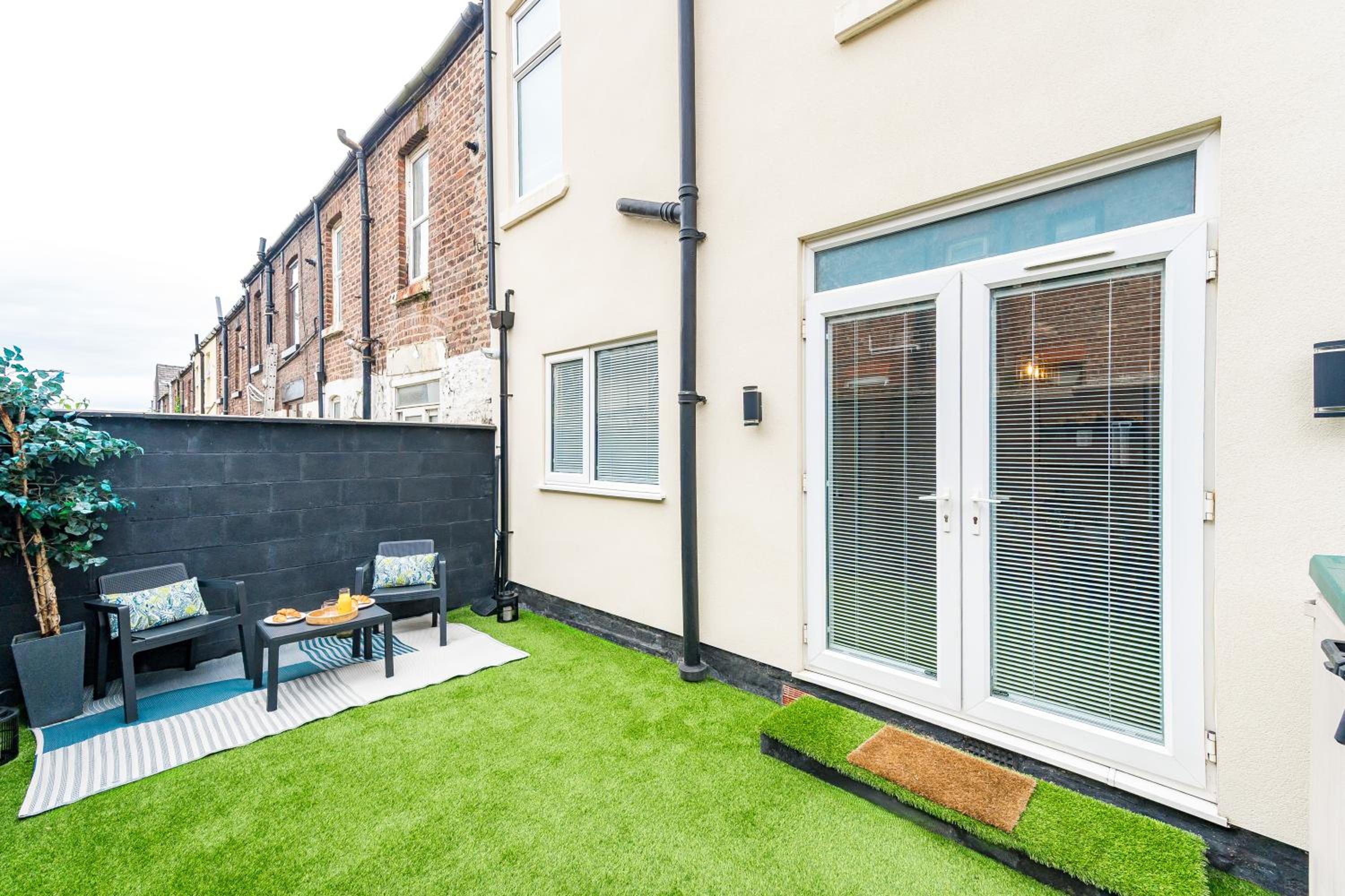 Watford Lodge - Air Host & Stay - A Home in the Heart of Anfield
