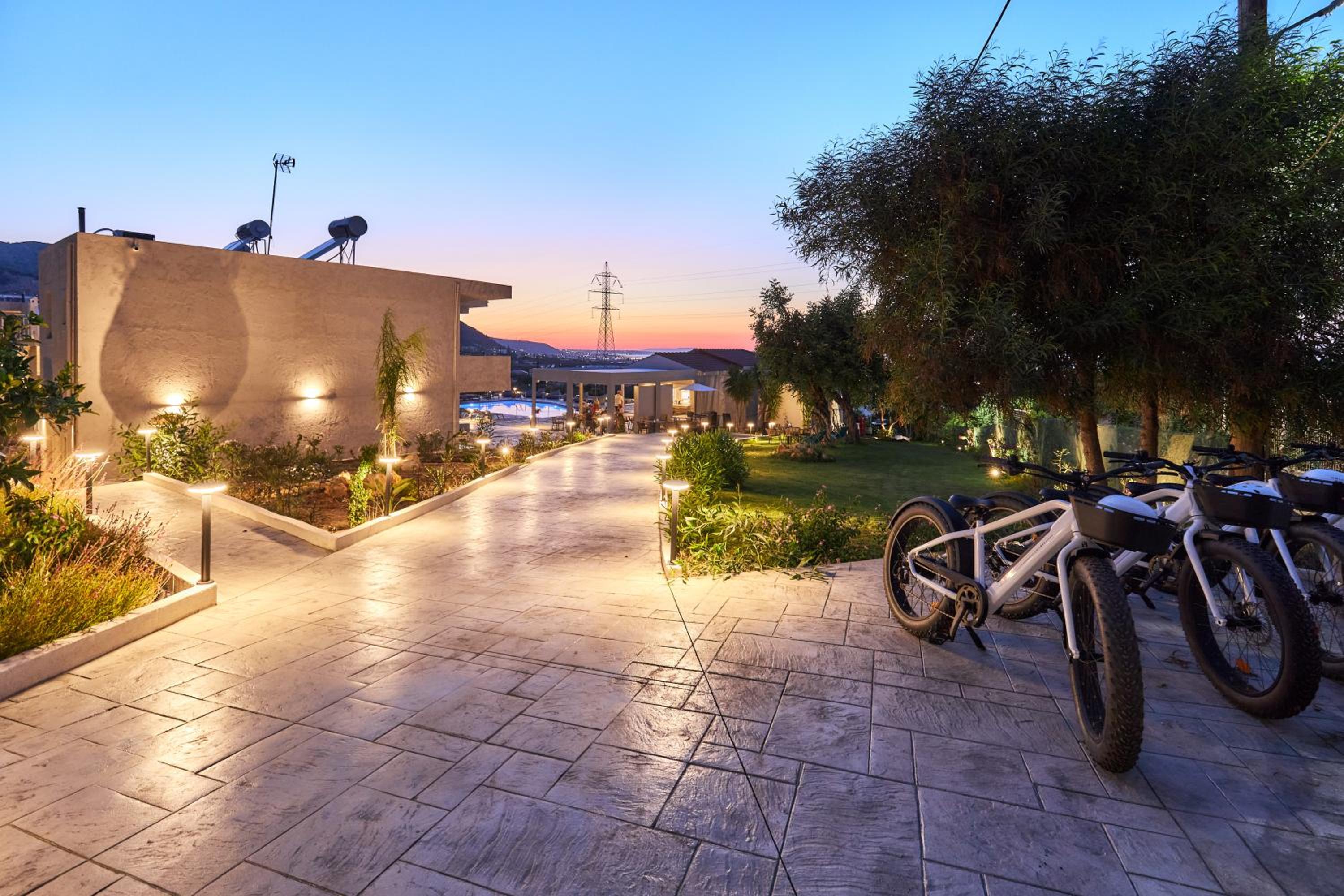 Mila Malia Suites