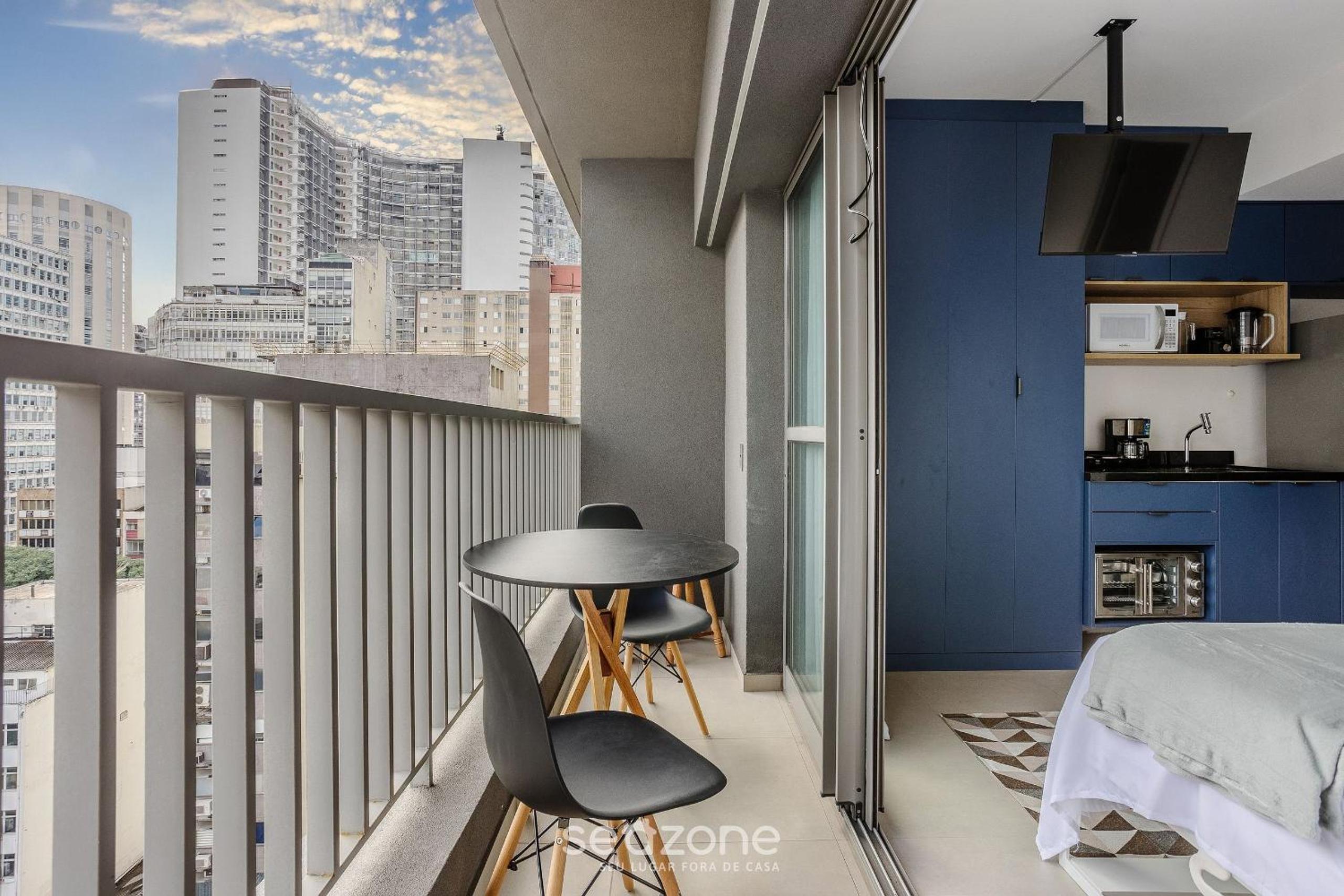Studio w/ balcony and view in Consolação - VNO1417