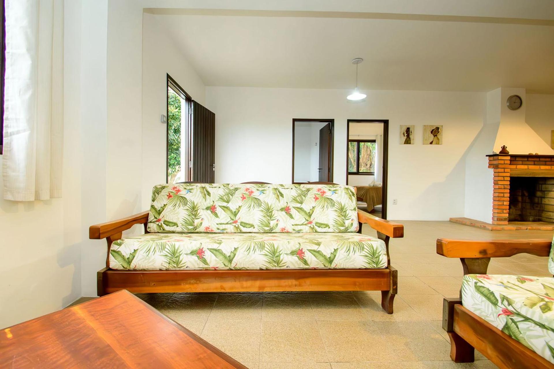 Casa com piscina a 500m da praia AM7276