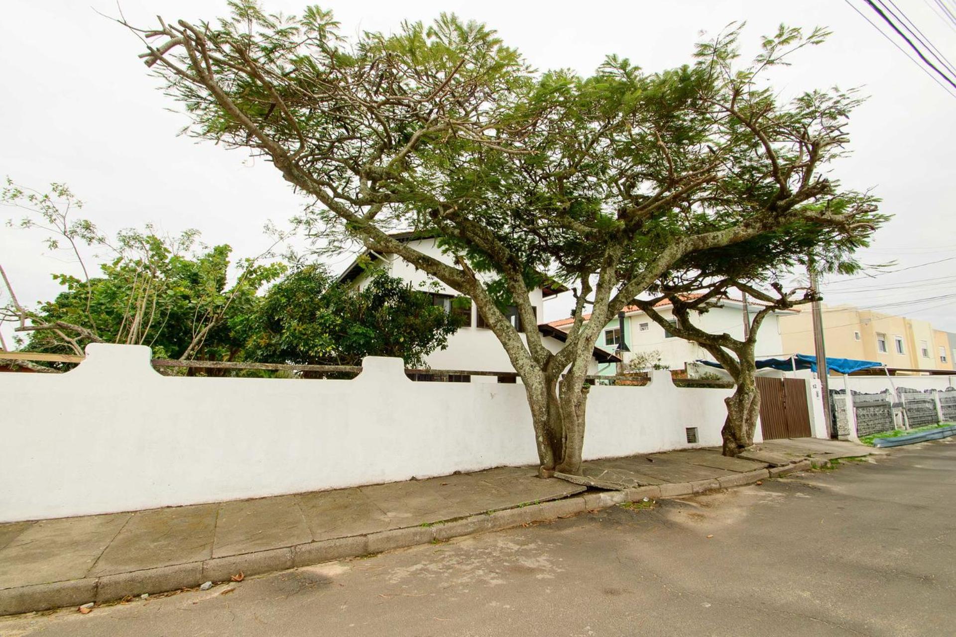 Casa com piscina a 500m da praia AM7276
