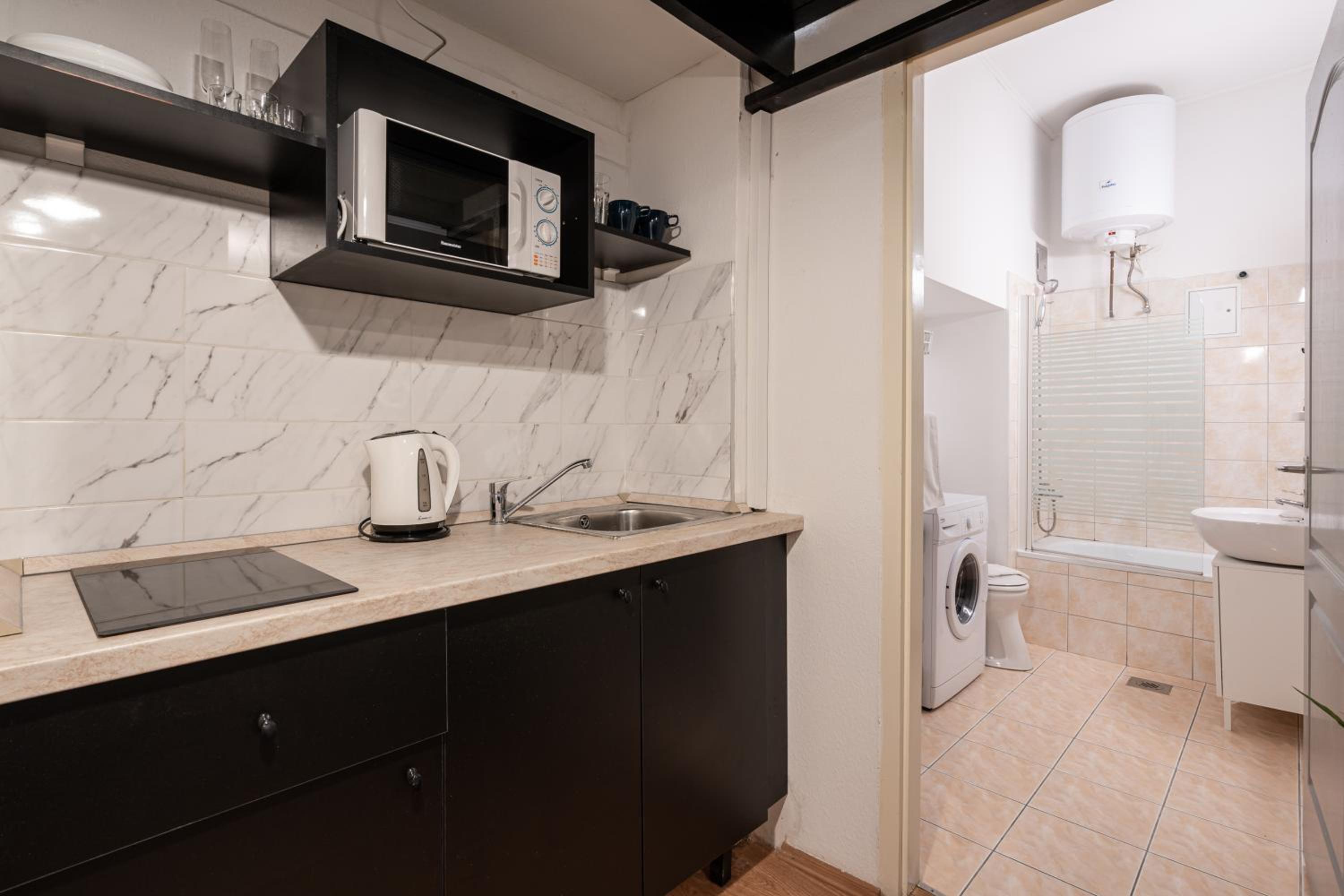 B8 - Grand Boulevard Cozy Apartment - Best Location by BQA