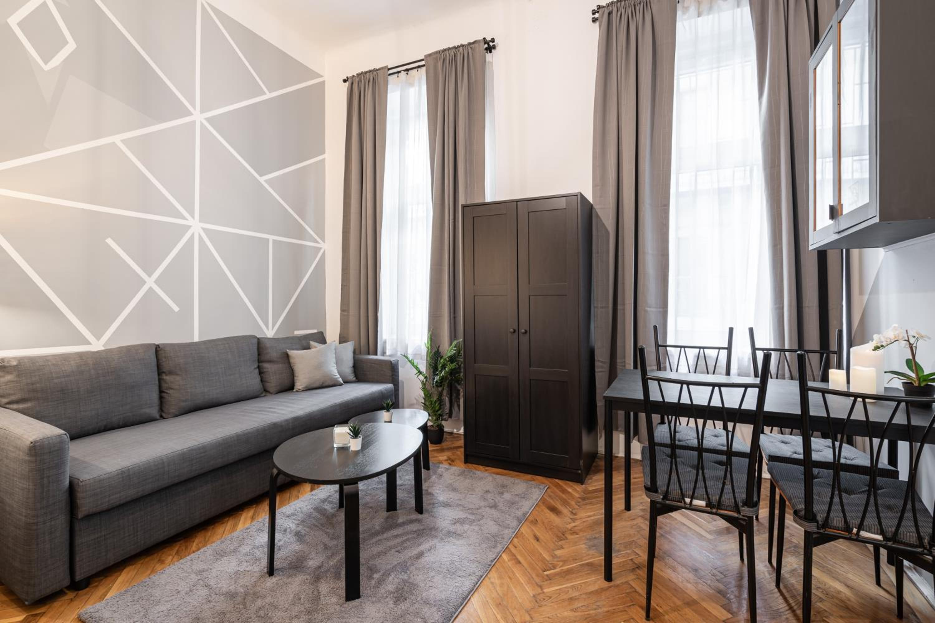 B8 - Grand Boulevard Cozy Apartment - Best Location by BQA