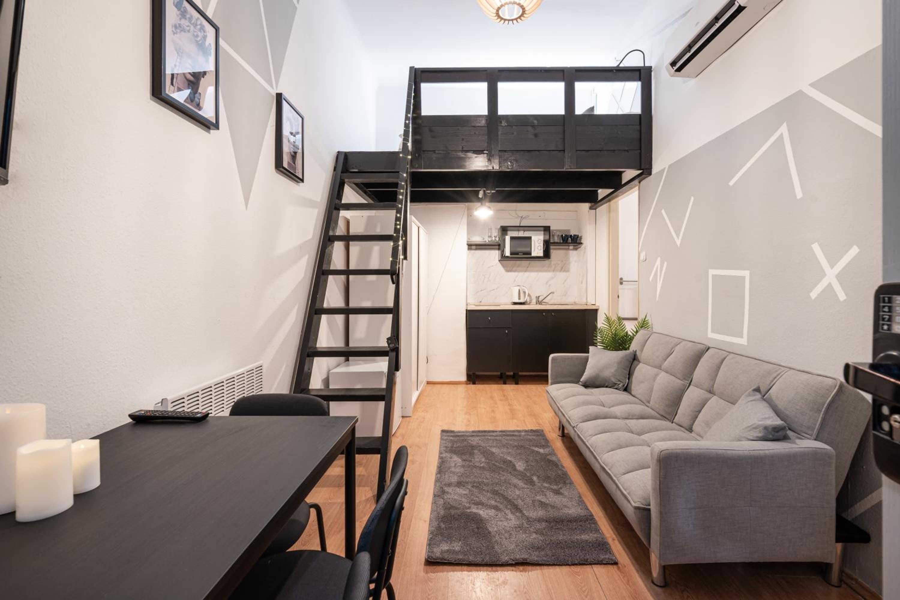 B8 - Grand Boulevard Cozy Apartment - Best Location by BQA