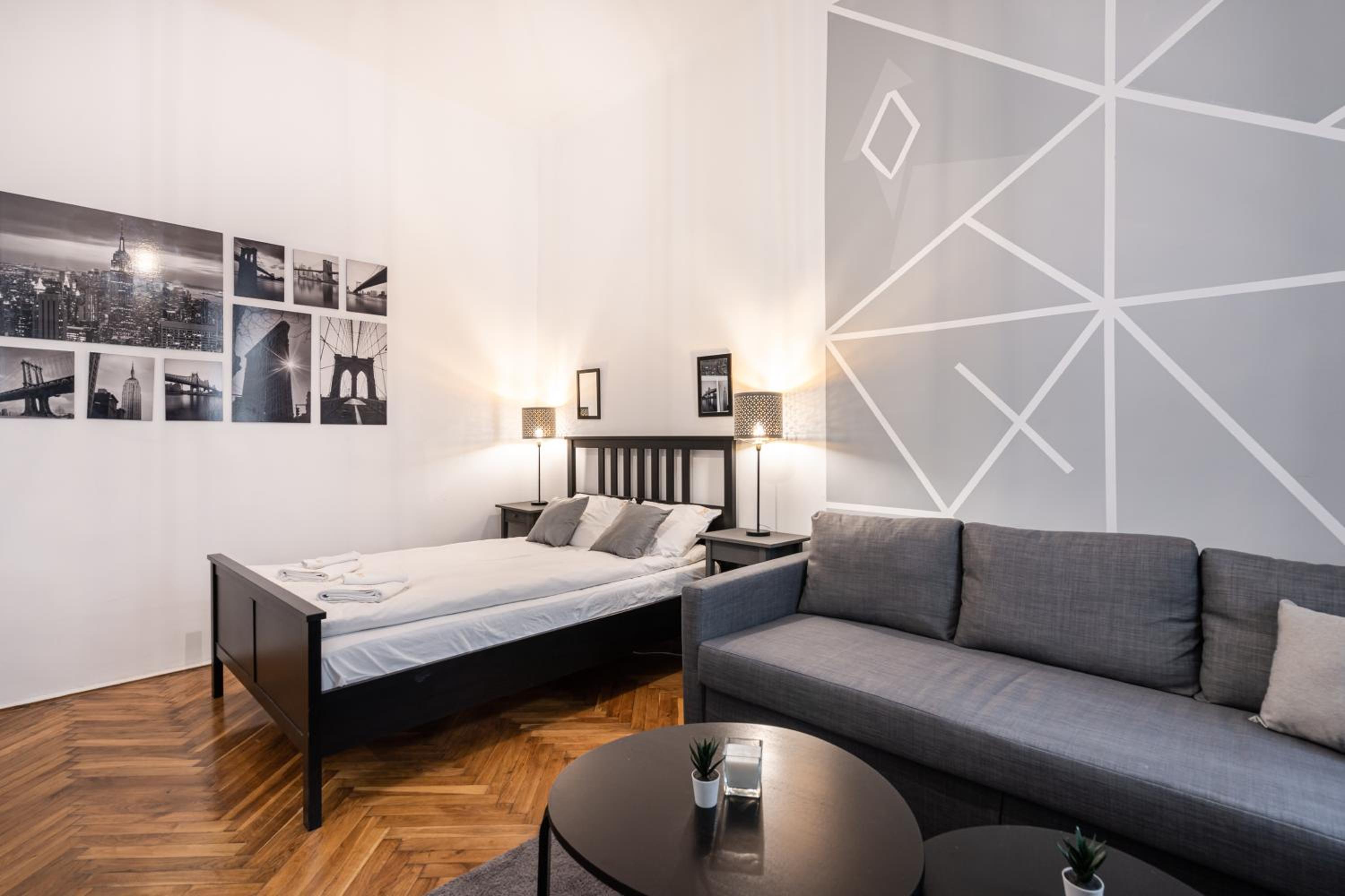 B8 - Grand Boulevard Cozy Apartment - Best Location by BQA