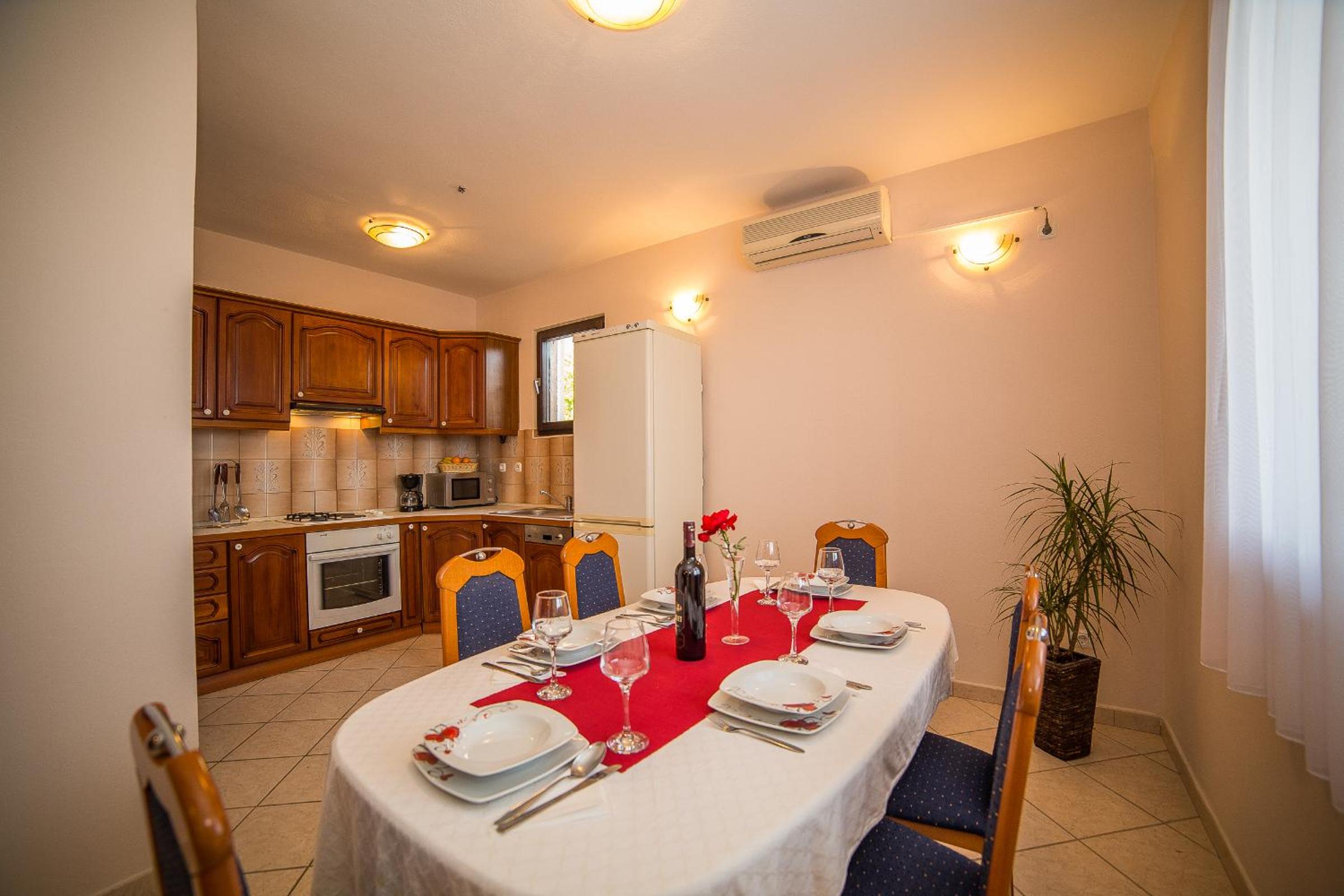 Apartments Maja