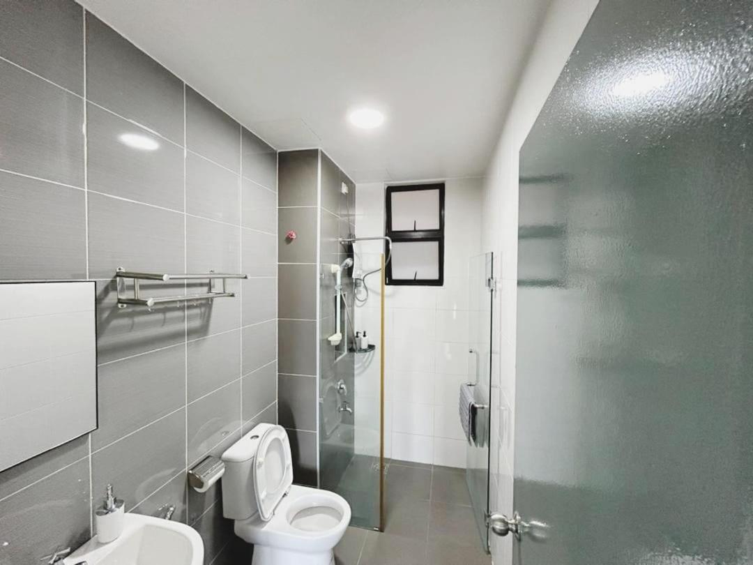 PLATINO Kids Friendly, 3BR Family Suite, Next to Paradigm Mall Escape JB,
