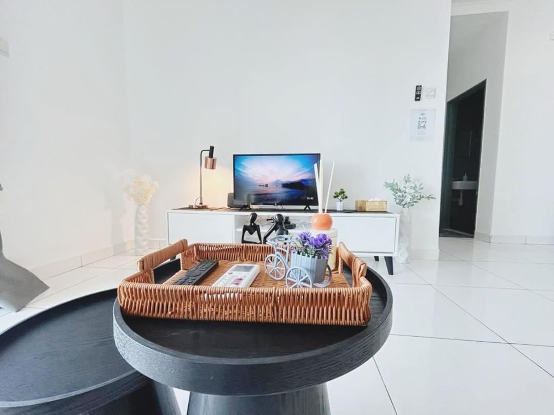 PLATINO Kids Friendly, 3BR Family Suite, Next to Paradigm Mall Escape JB,