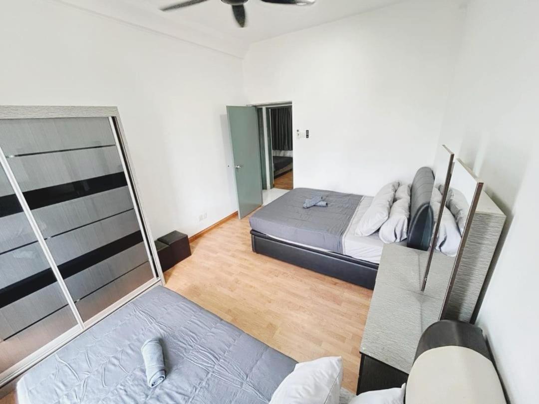 PLATINO Kids Friendly, 3BR Family Suite, Next to Paradigm Mall Escape JB,