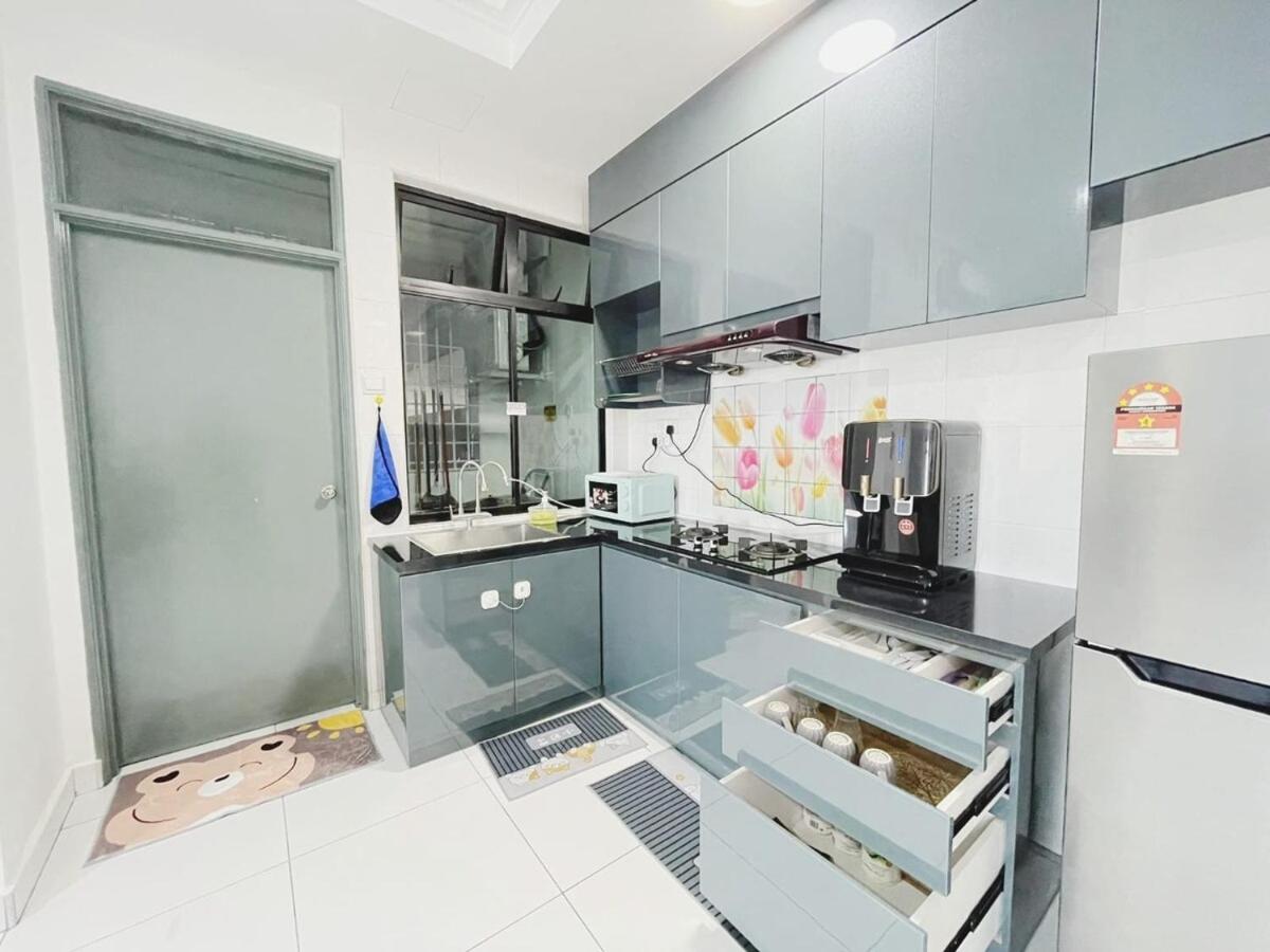 PLATINO Kids Friendly, 3BR Family Suite, Next to Paradigm Mall Escape JB,