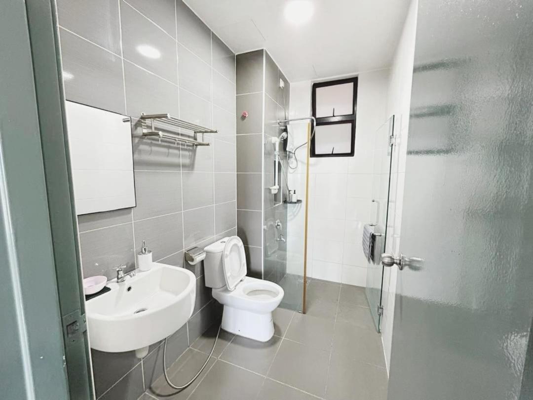 PLATINO Kids Friendly, 3BR Family Suite, Next to Paradigm Mall Escape JB,