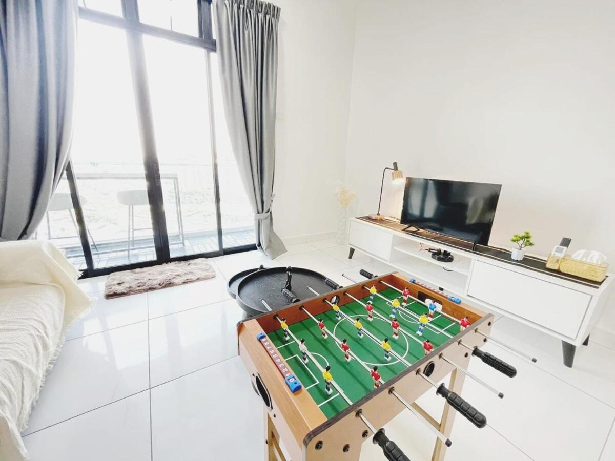 PLATINO Kids Friendly, 3BR Family Suite, Next to Paradigm Mall Escape JB,