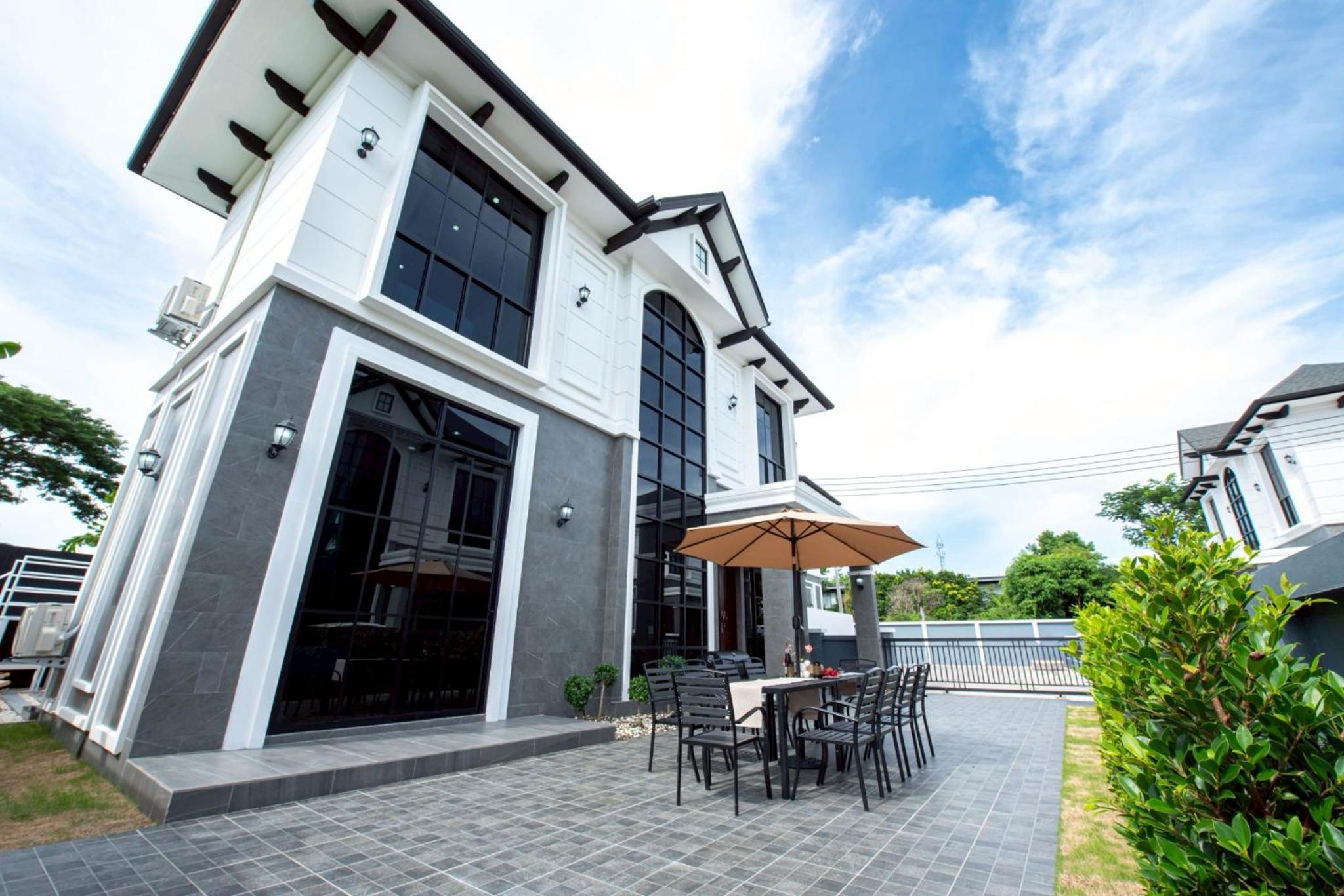 Velade Pool Villa Pattaya