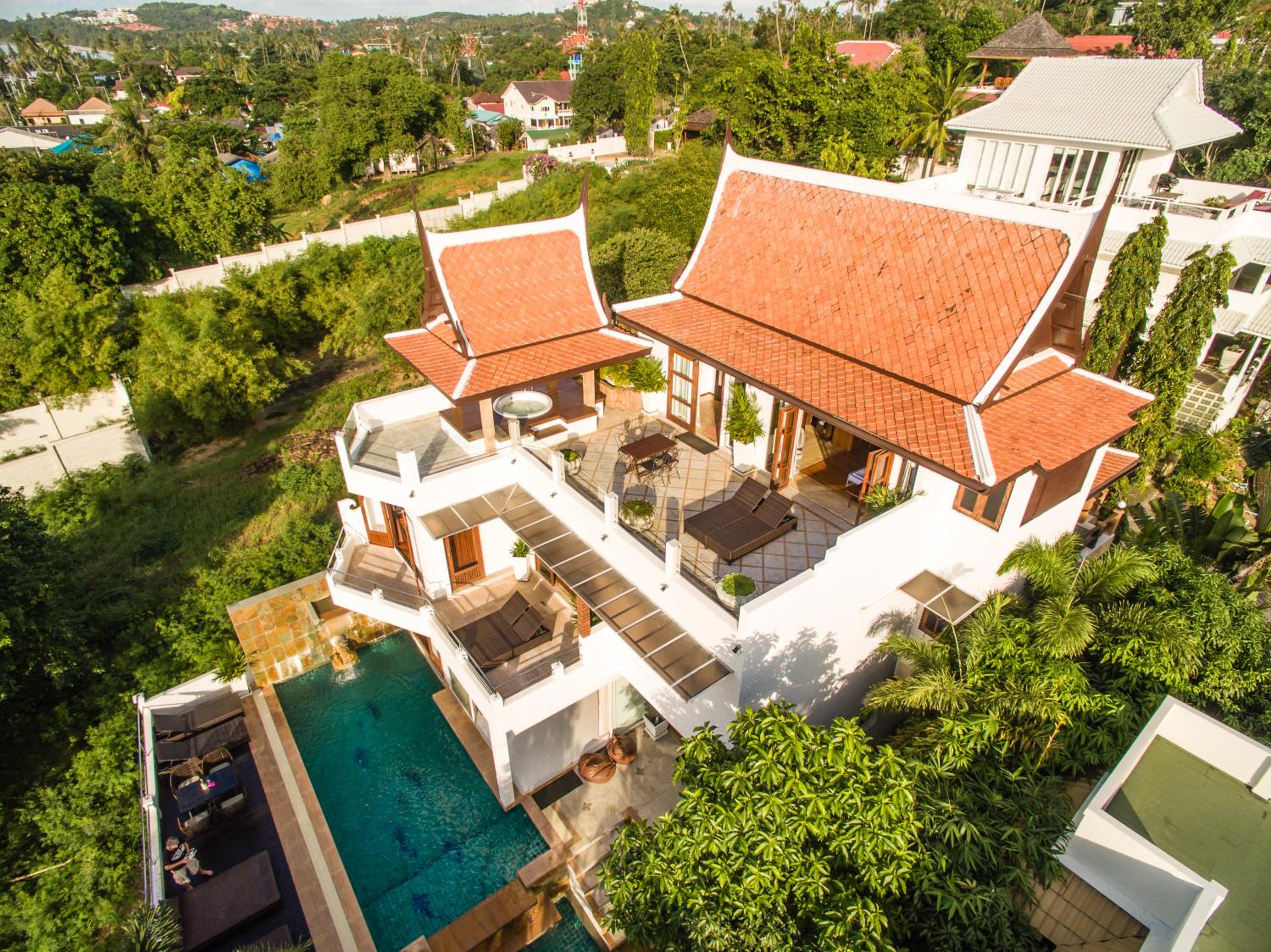 Hotel Villa Melitta, Pool, Beach, 360-SeaViews, 6-bed Thai Luxury on Best Location in Samui - Image 1
