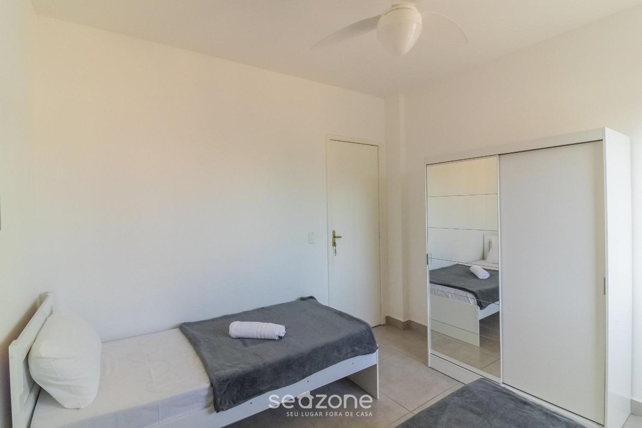 Apt w/ balcony 650m from beach, Cabo Frio CVY0306