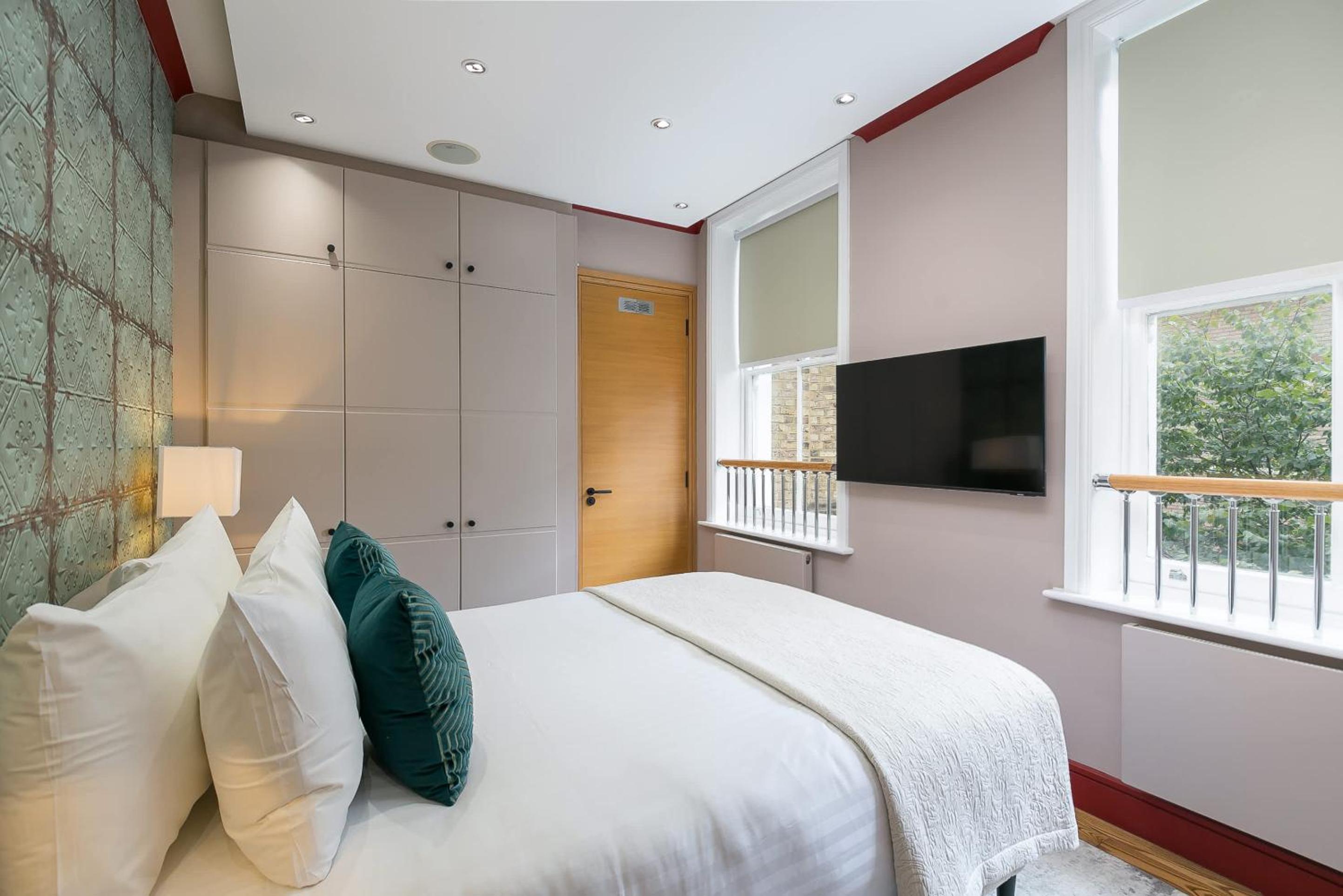 Elegant 1-Bed Apartment by Bloomsbury Square