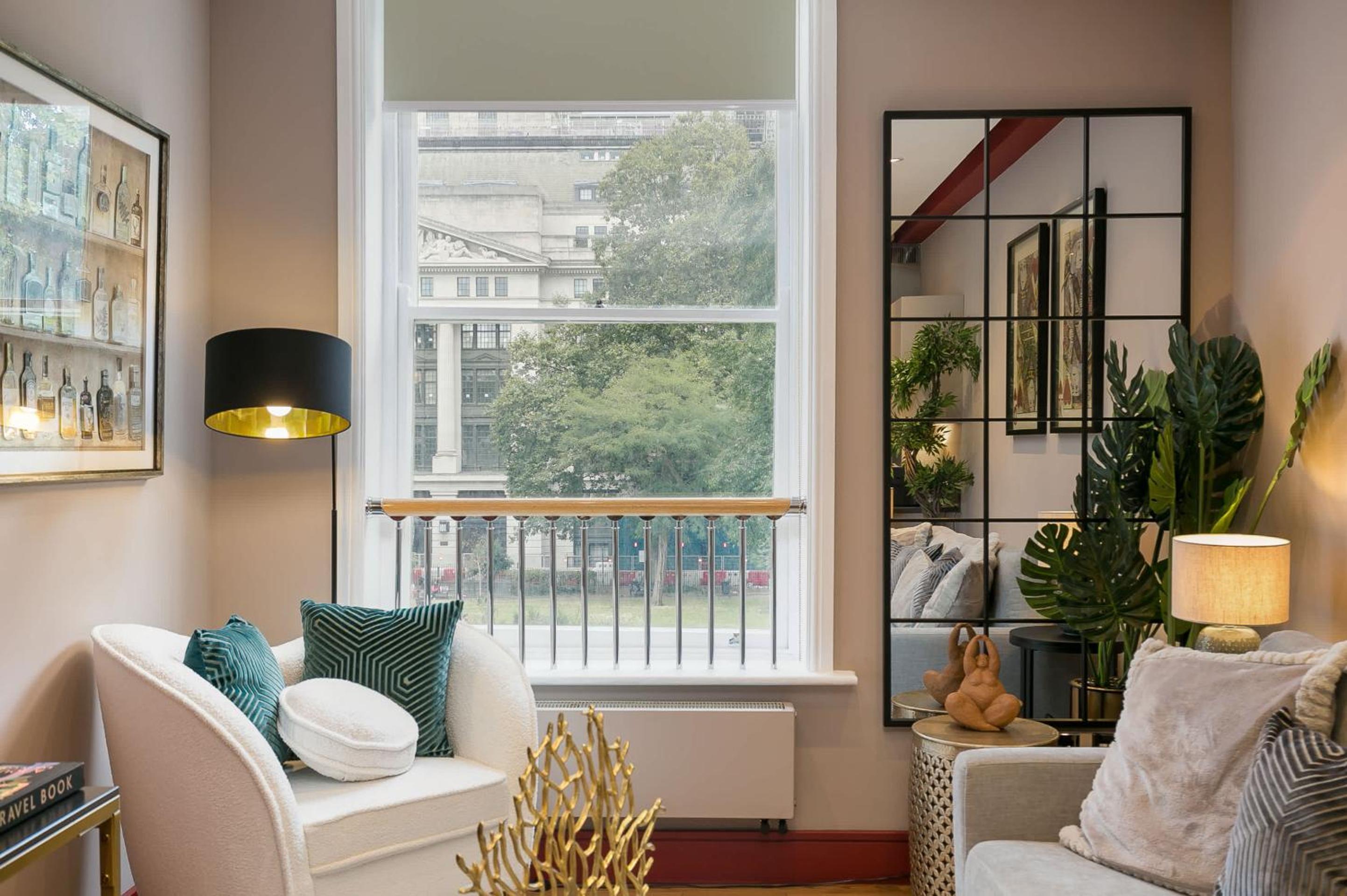 Elegant 1-Bed Apartment by Bloomsbury Square