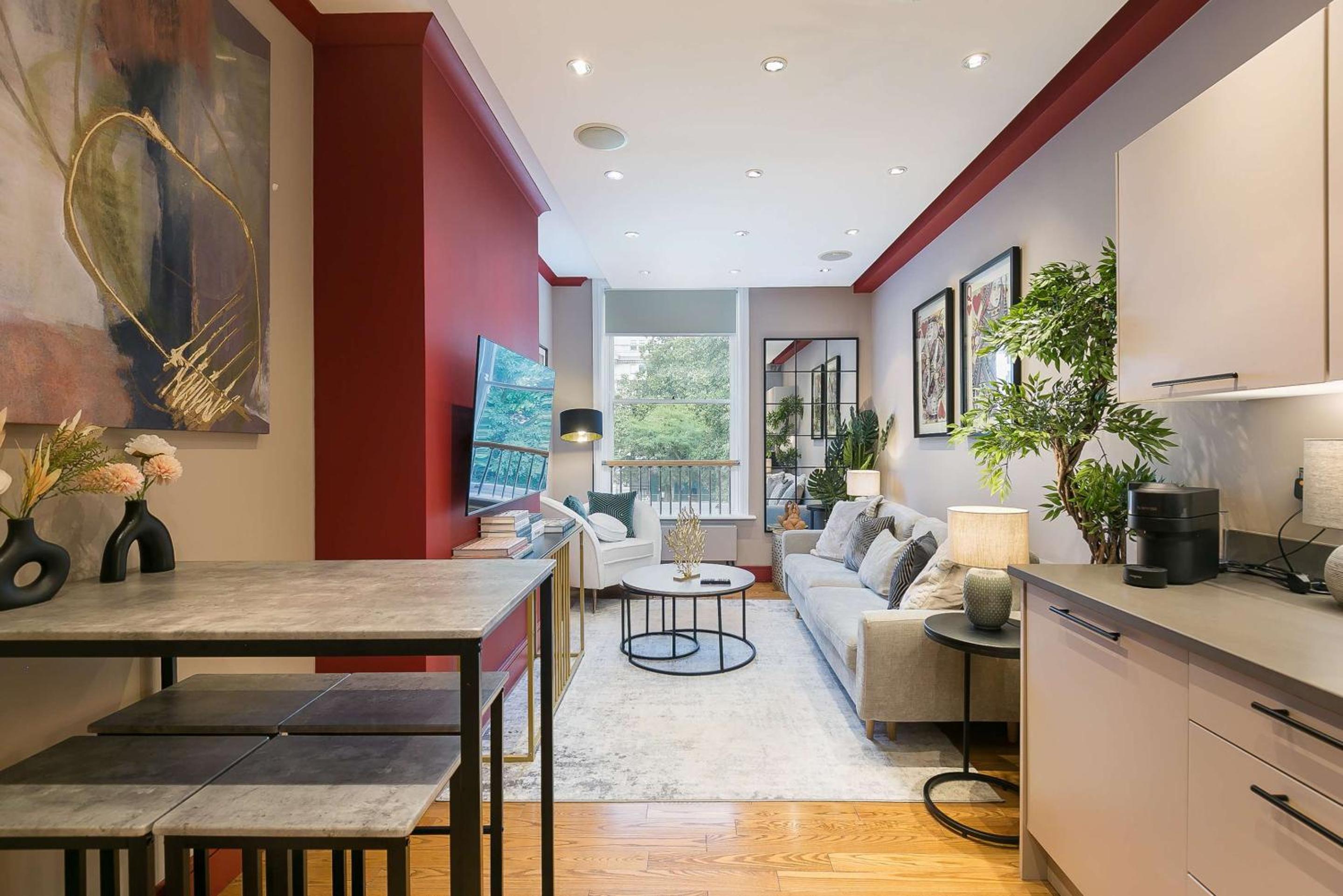Elegant 1-Bed Apartment by Bloomsbury Square