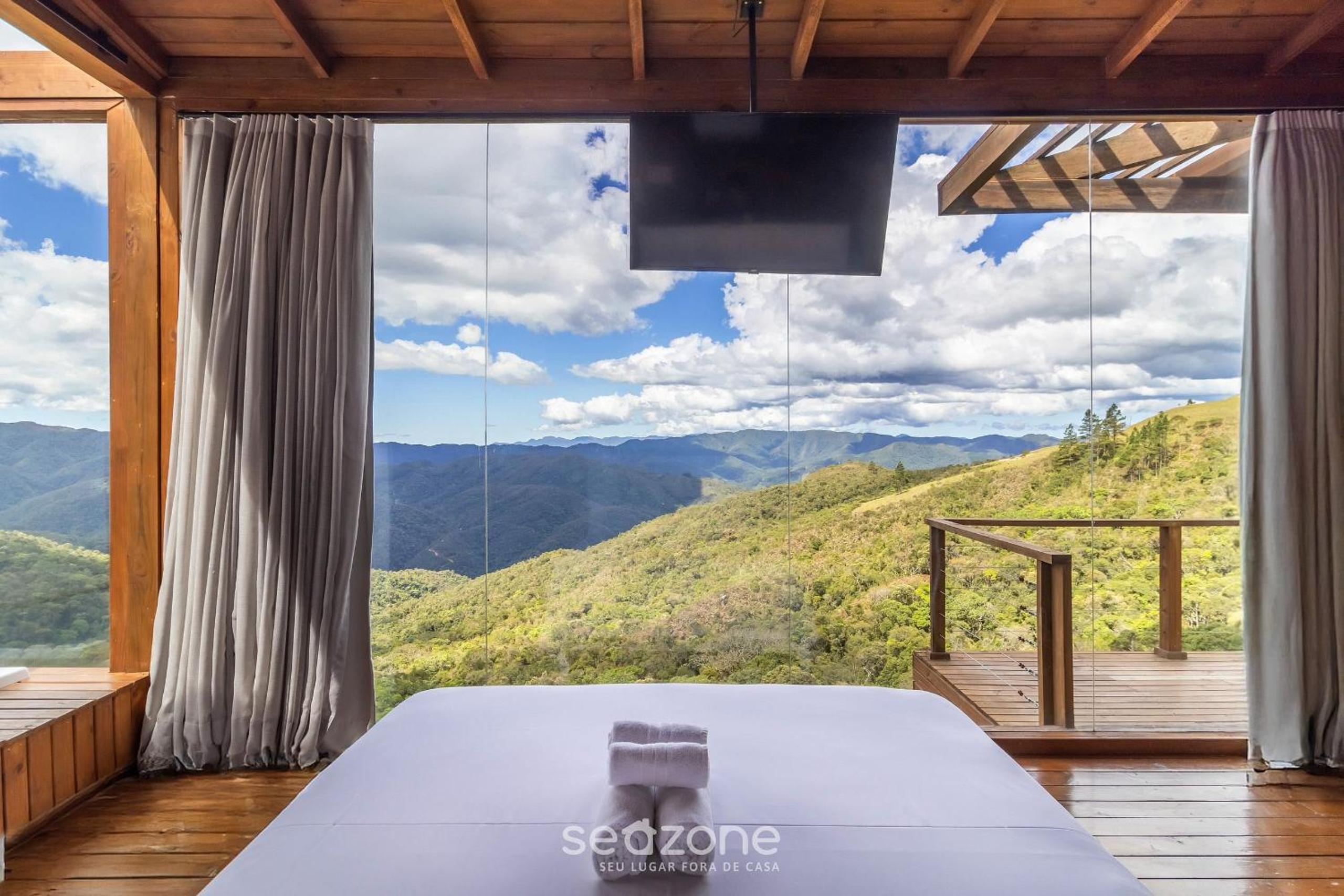 Amazing cabin with panoramic view VST010